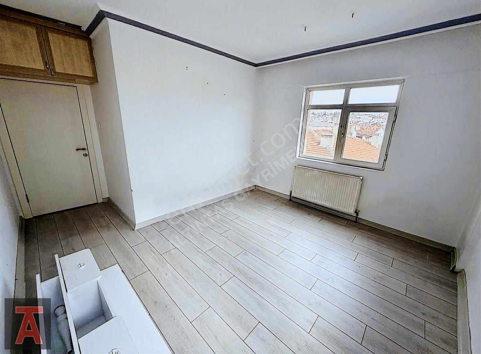 30 Ağustos Mah'de Ara Katta Yatırıma Oturuma Uygun 3+1 - Görsel 32