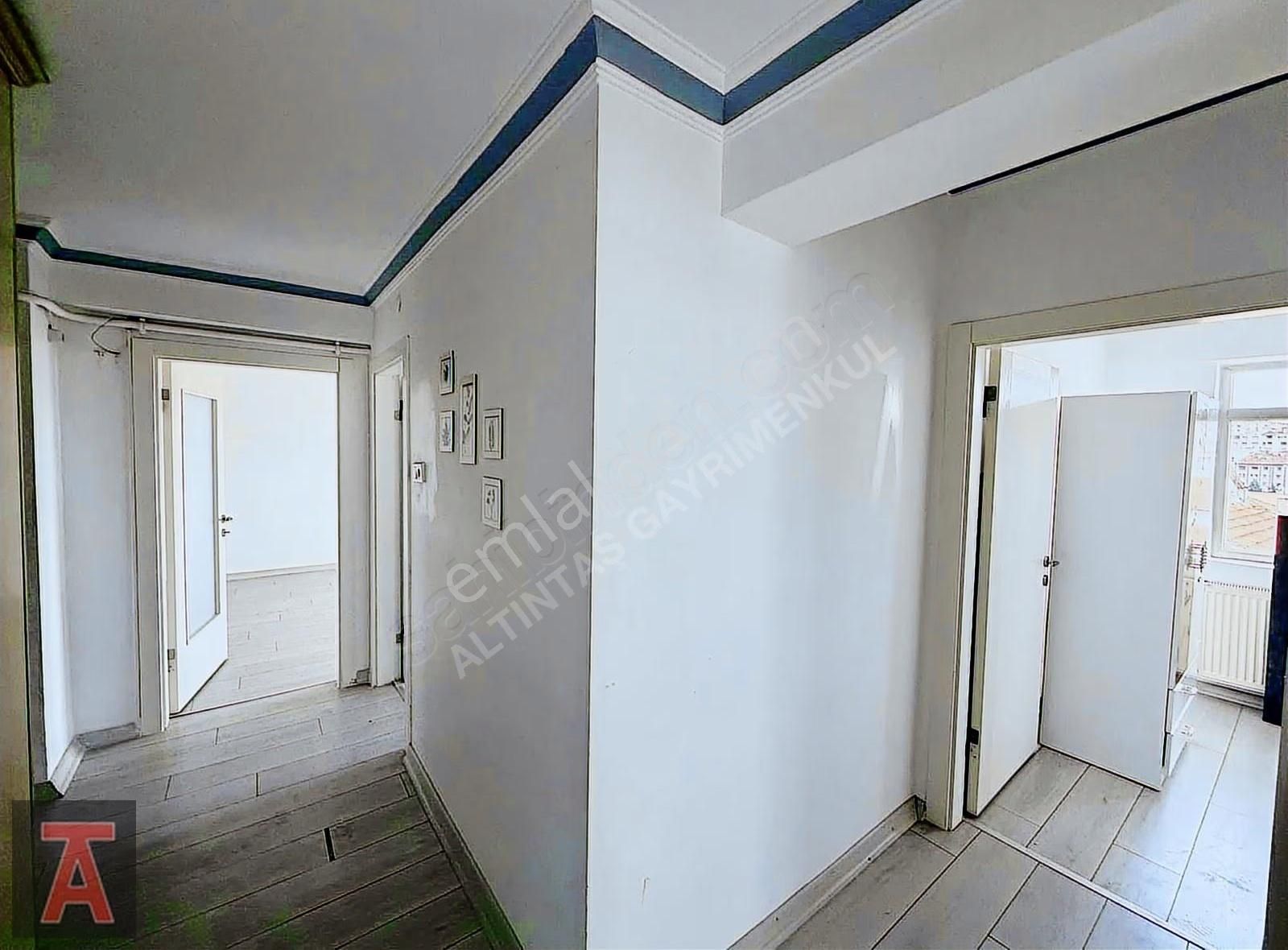 30 Ağustos Mah'de Ara Katta Yatırıma Oturuma Uygun 3+1 - Görsel 21