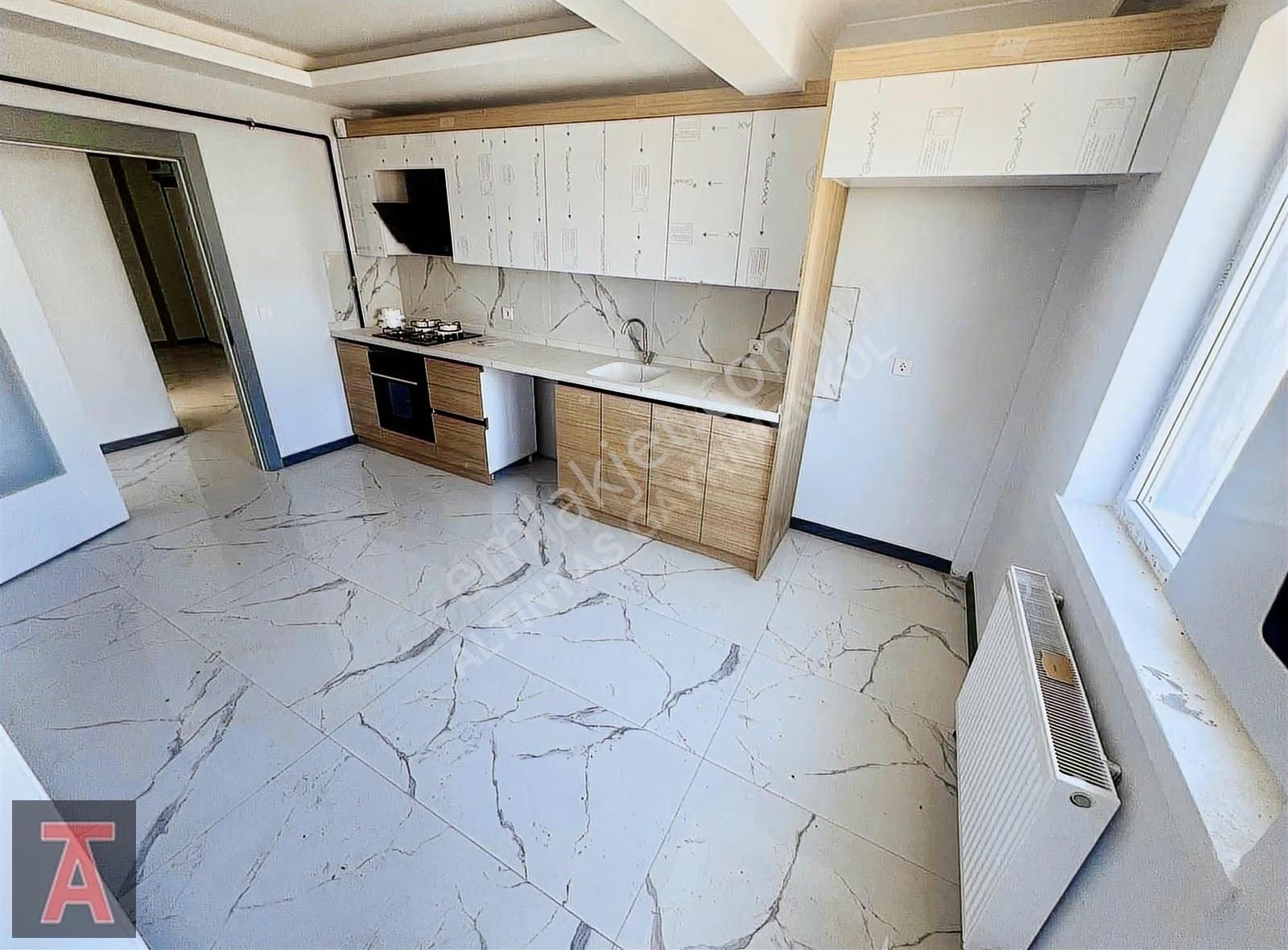 Sincan Yenikent Fevzi Çakmak'ta Sıfır, Ebeveyn Banyolu 3+1 Daire