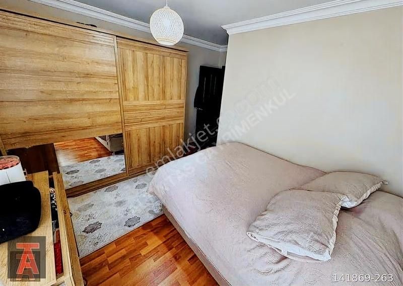 30 Ağustos Mah'de Geniş Metrekare Yapılı Ara Kat 3+1 Daire - Görsel 20