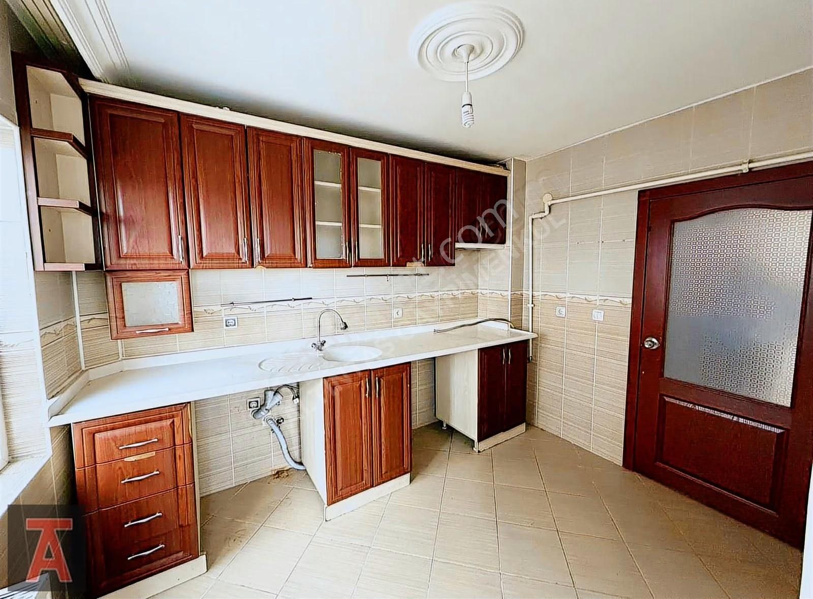 Kazım Karabekir Mah'de Ara Katta 3+1 Kiralık Daire - Görsel 15
