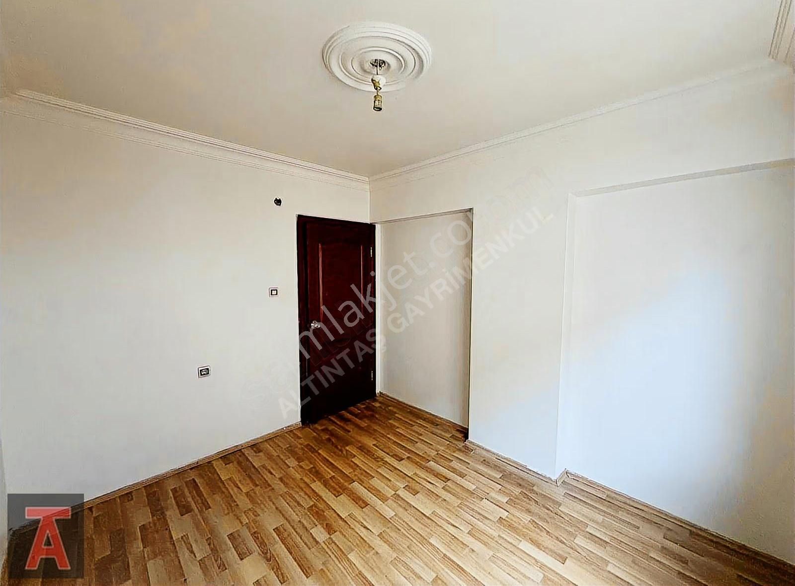 Kazım Karabekir Mah'de Ara Katta 3+1 Kiralık Daire - Görsel 23