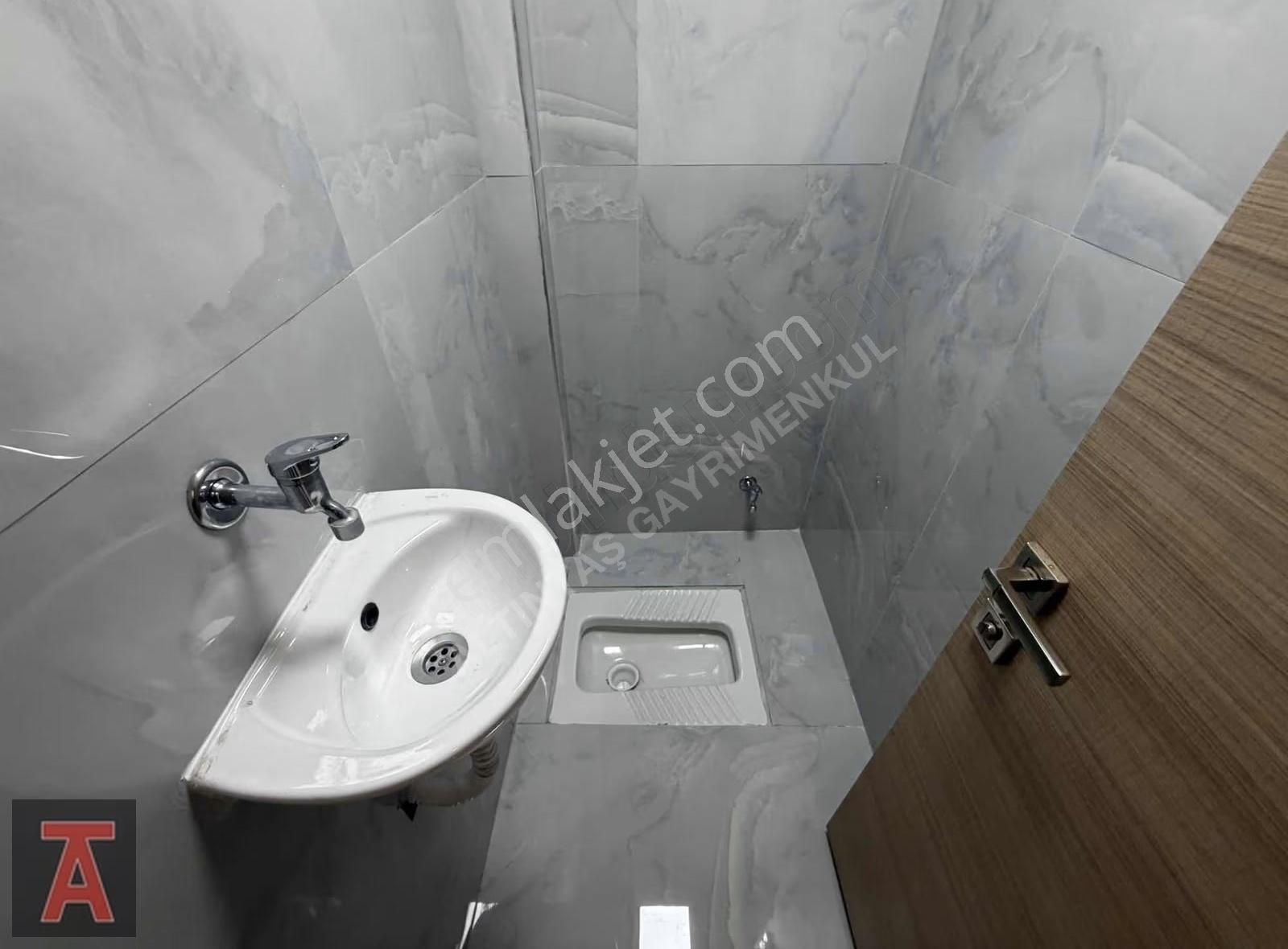 Elvan Mah'de Ara Katta Komple Ön Cephe Full Yapılı 3+1 Daire - Görsel 3