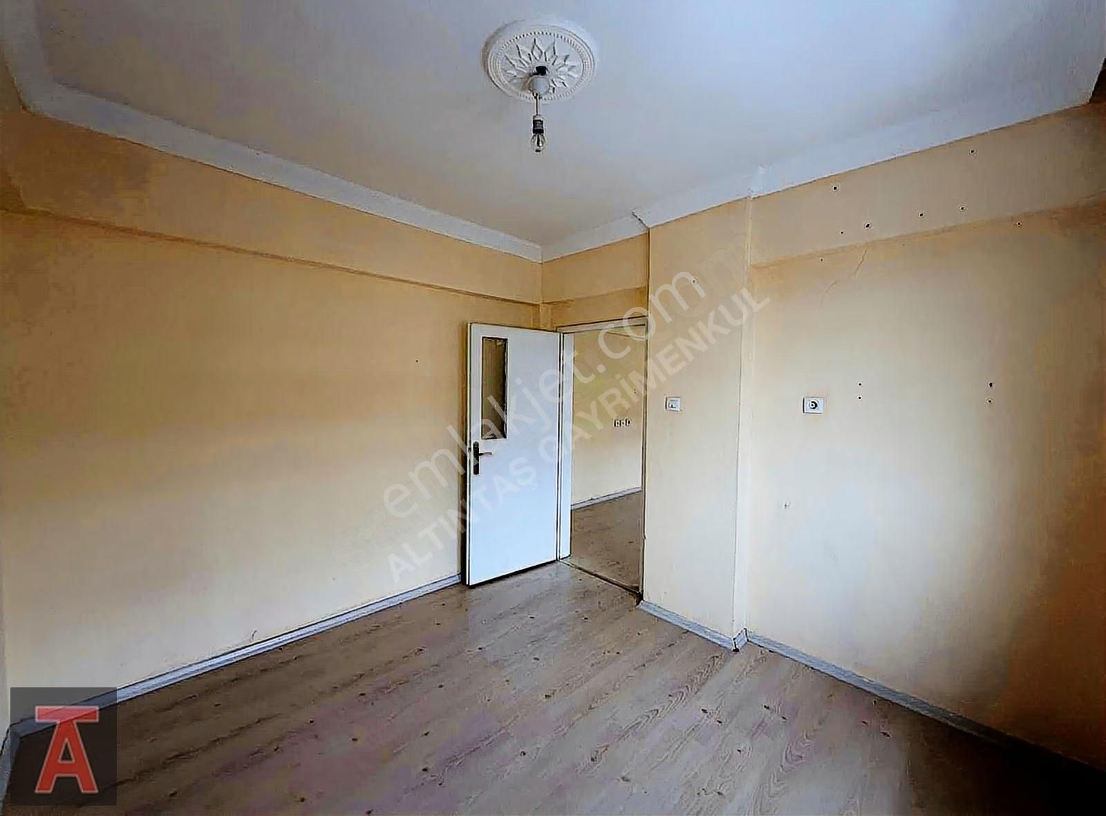 Etimesgut Merkezde Adliye Bina Yakını Katta Köşe Başı Ön Cephe - Görsel 25