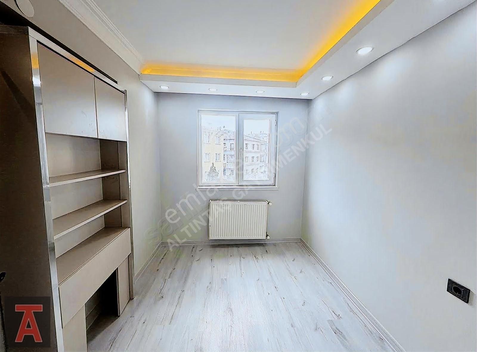 Alsancak Mah'de Asansörlü Lüx Yapılı Ara Katta 3+1 Daire - Görsel 2