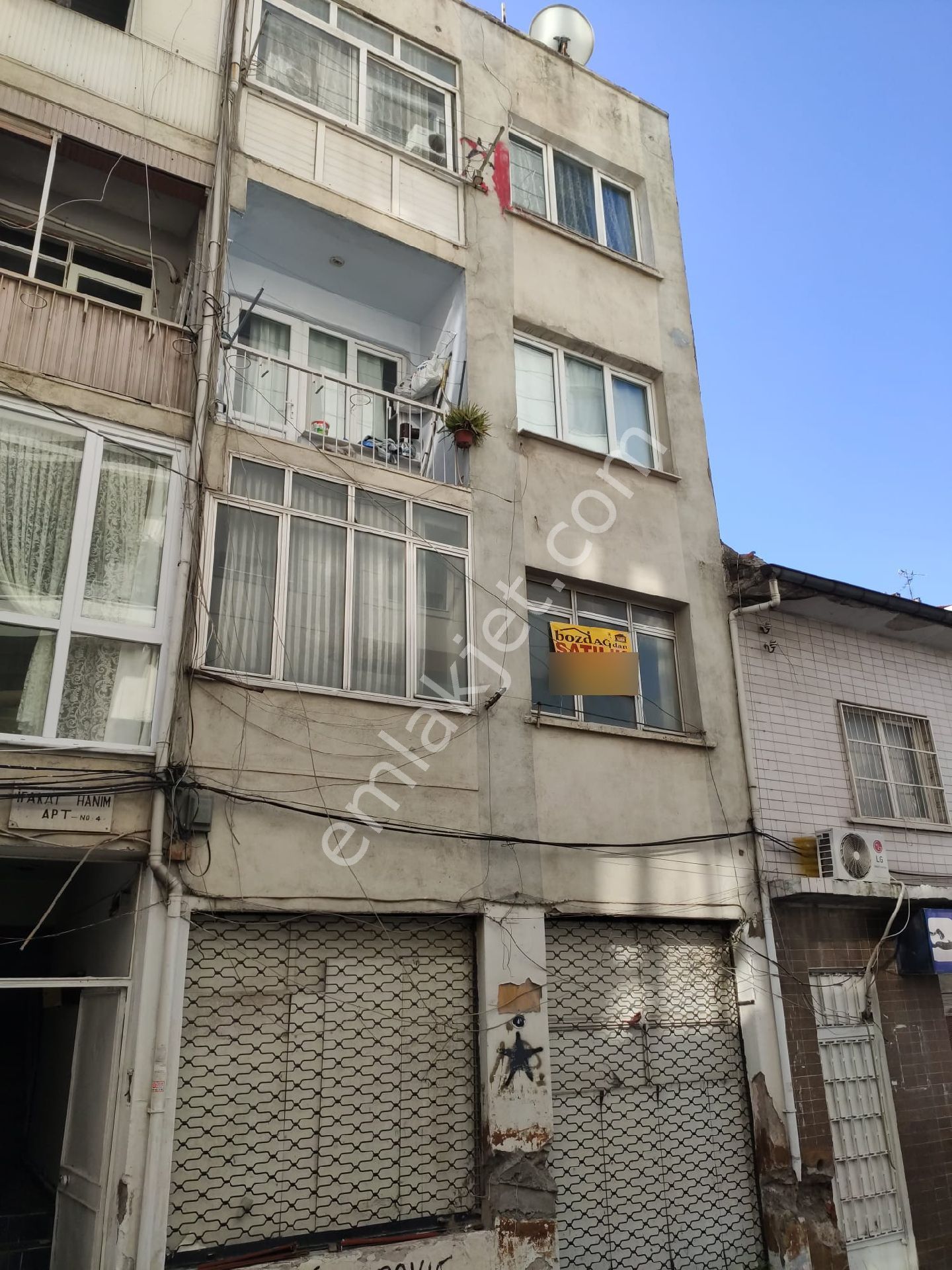 İzmir Konak Eşrefpaşa Cadde Yani 2+1,klasik Kelepir Daire