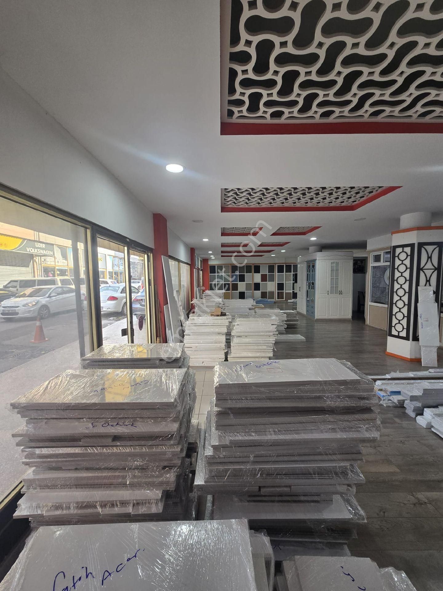 Rekoor Emlaktan Eski Sanayi Sit.4 Katlı Satılık İşyeri - Görsel 4