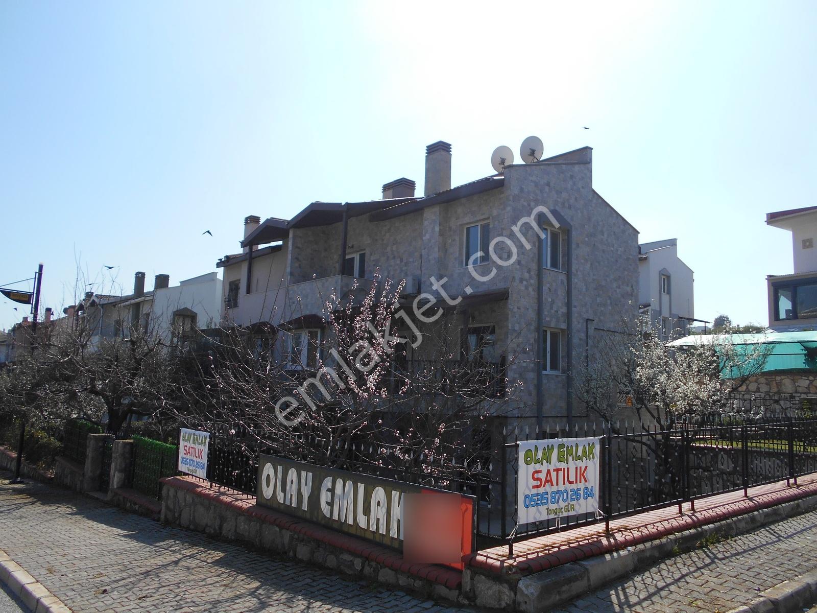 Cadde Üzerinde Doğal Taş Kaplamalı Triplex Villa - Görsel 33
