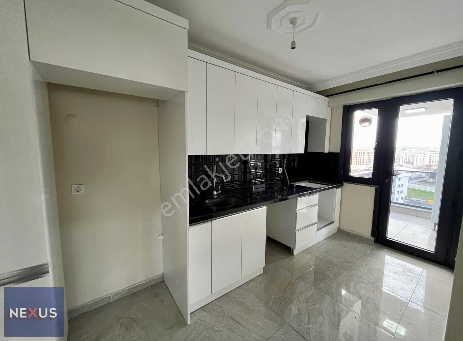 Mimarsinan Mahallesi Kiralık 2+1 Daire Lüx Yapılı - Görsel 12
