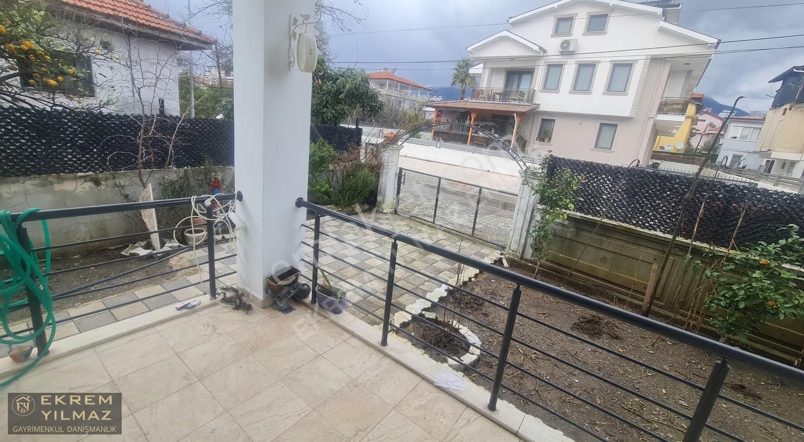 Gülpınar'da Eşyalı 1+1 Müstakil Ev: Bahçeli, Otoparklı - Görsel 20