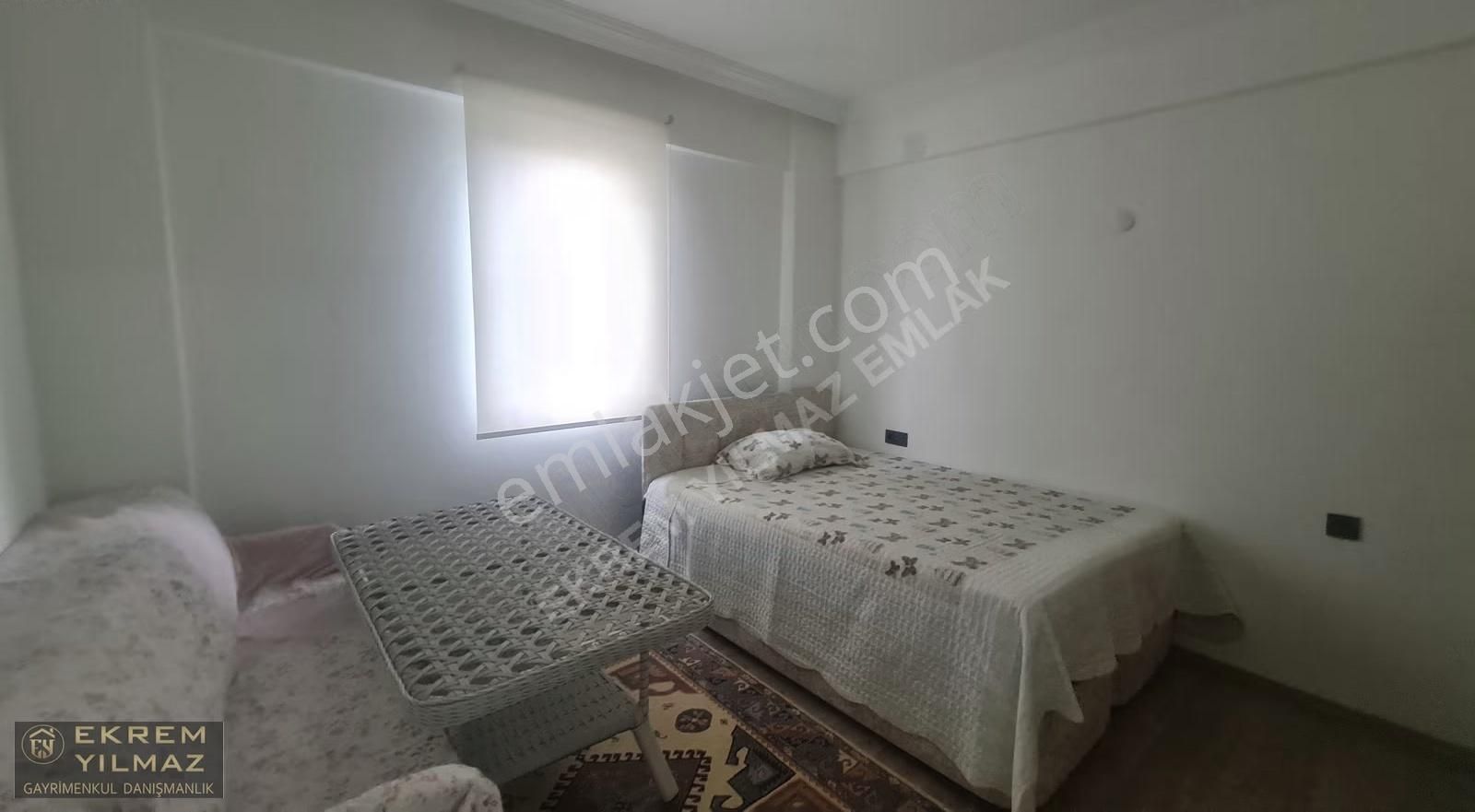 Gülpınar'da Eşyalı 1+1 Müstakil Ev: Bahçeli, Otoparklı - Görsel 16