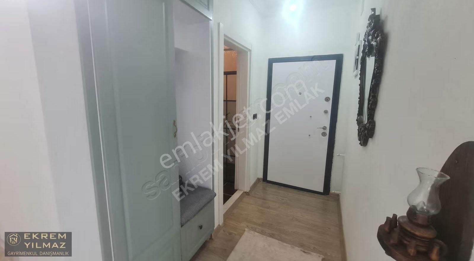 Gülpınar'da Eşyalı 1+1 Müstakil Ev: Bahçeli, Otoparklı - Görsel 18