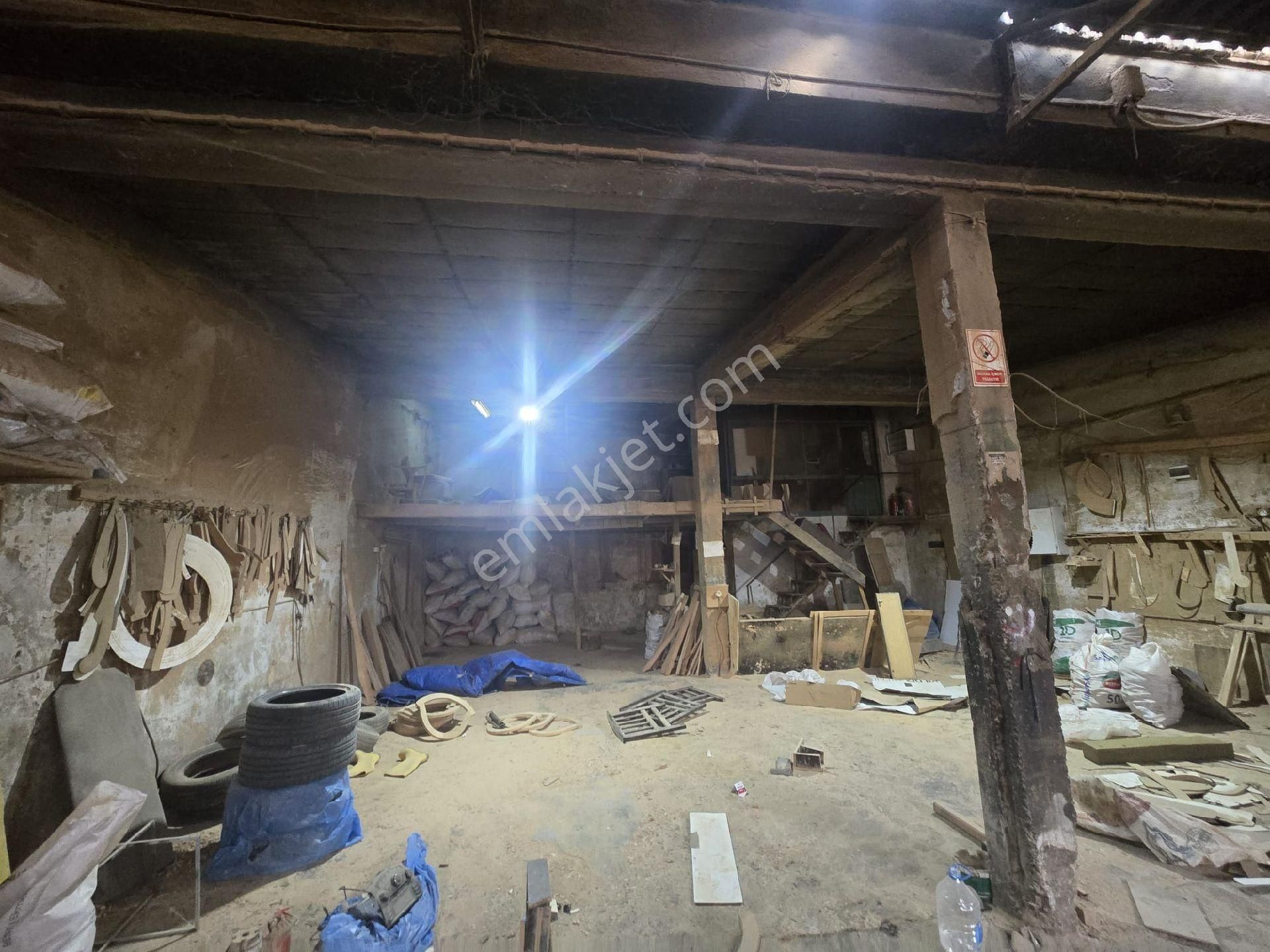 Rekoor Emlaktan Eski Sanayi Sit.satılık Dükkan