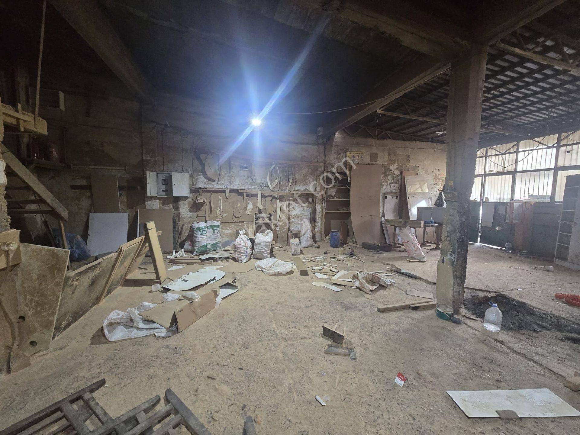 Rekoor Emlaktan Eski Sanayi Sit.satılık Dükkan - Görsel 3