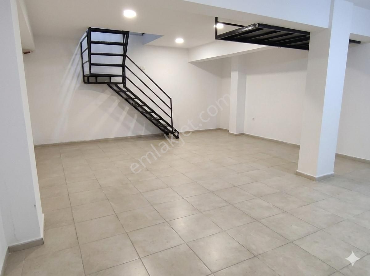 Velioğlu Caddesine Yakın 120 M² İskanlı Depolu Satılık Dükkan - Görsel 12