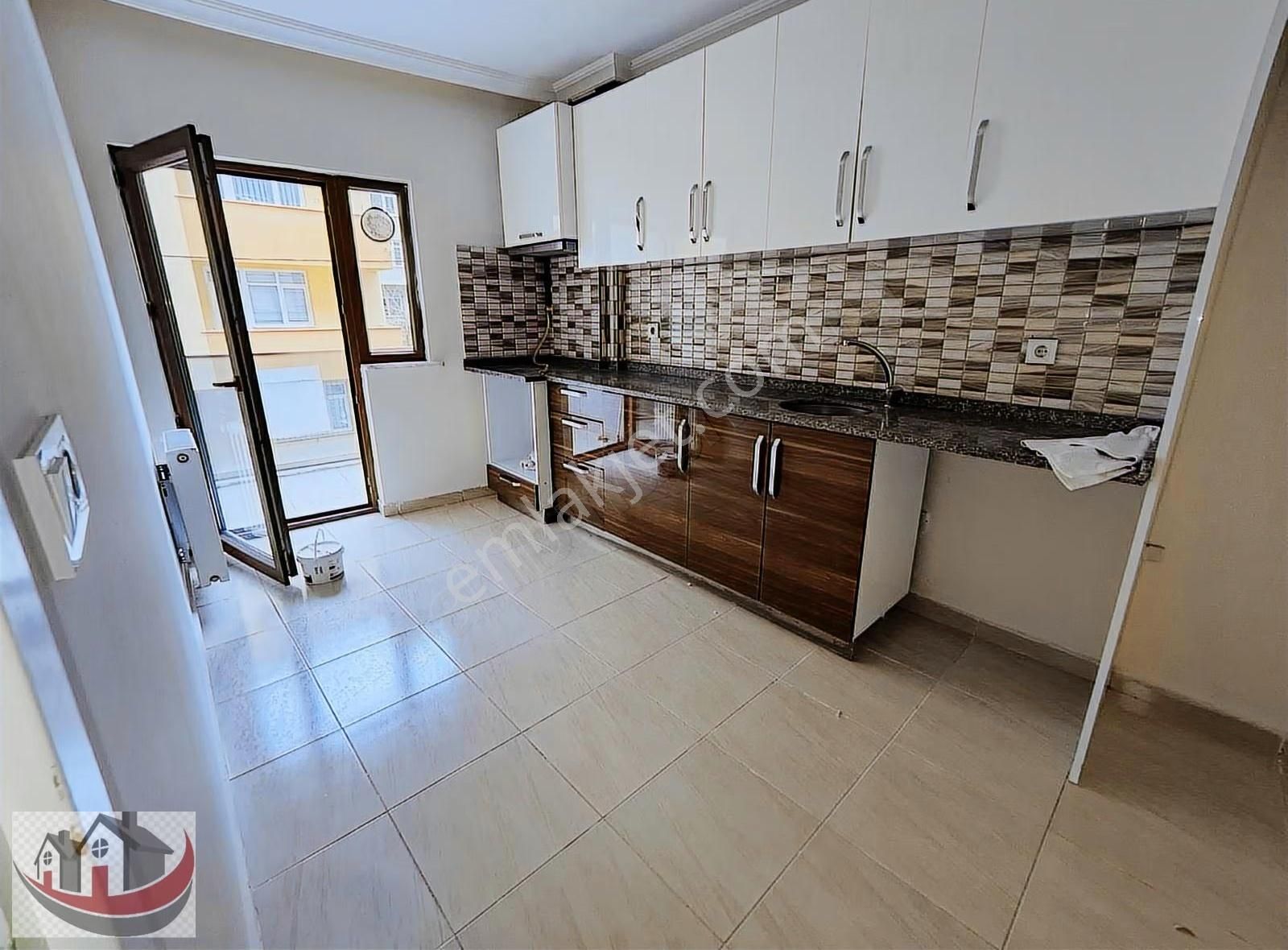 Güneyden Boş Ara Kat Yeni Bina 2+1.85m2 Ayrı Mutfaklı Daire