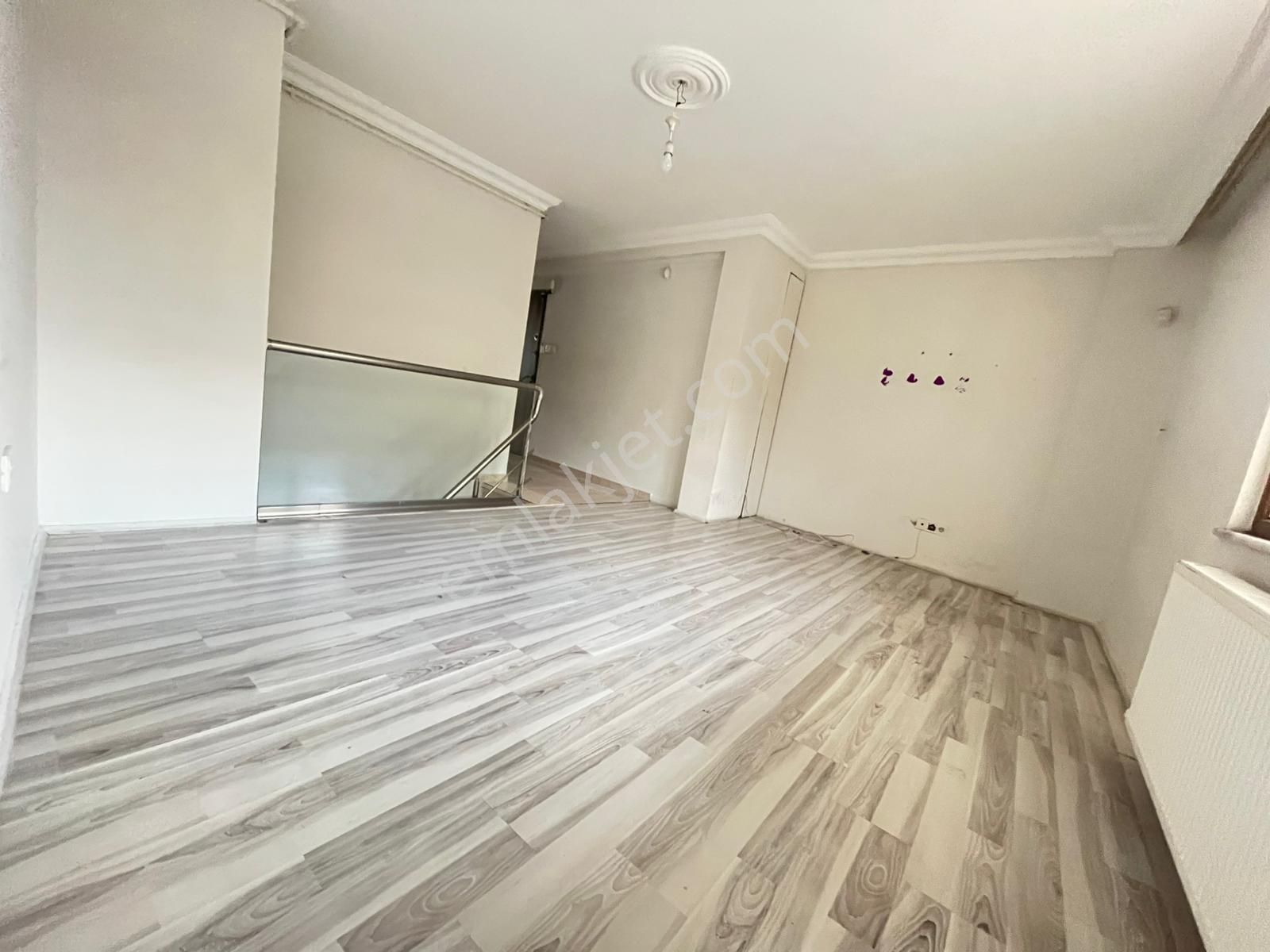 Ahmet Yesevi Mahallesinde Geniş Ve Kullanışlı 2+1 Yüksek Giriş - Görsel 7
