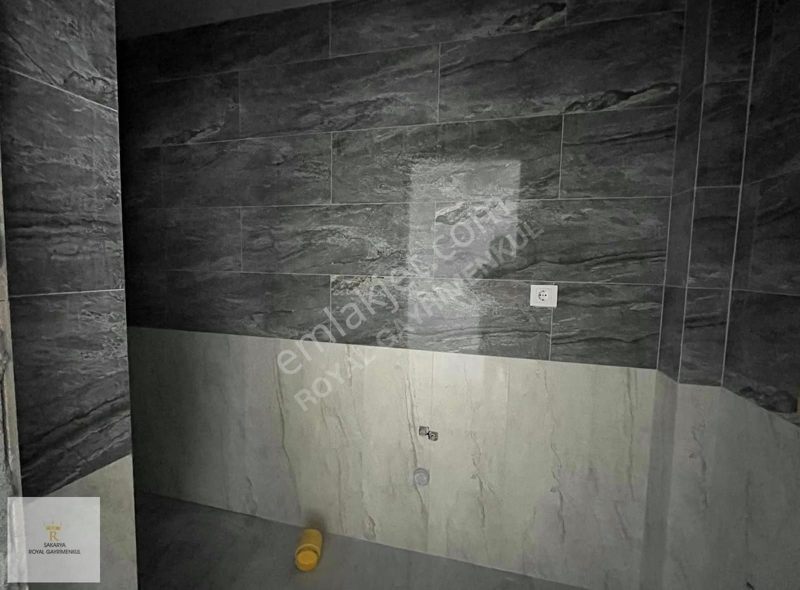 Sakarya Royal'den Tuzla Mh'de Yeraltı Otoparklı Lüks 3+1daireler - Görsel 10