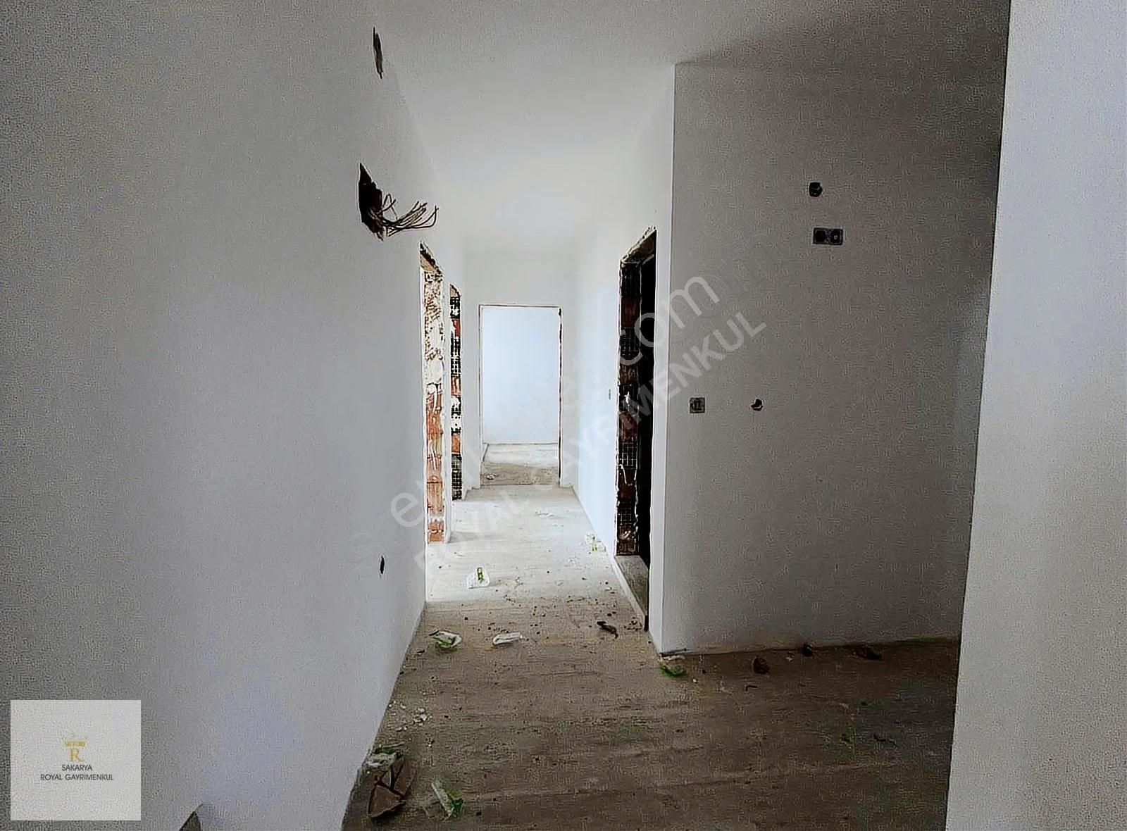 Sakarya Royal'den Tuzla Mh'de Yeraltı Otoparklı Lüks 3+1daireler - Görsel 17