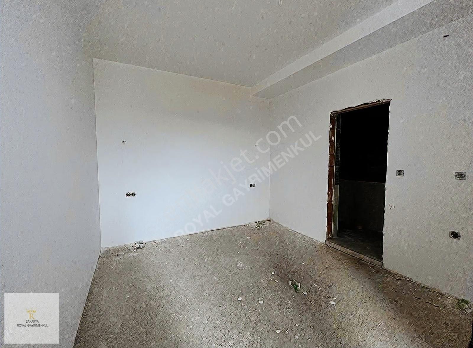 Sakarya Royal'den Tuzla Mh'de Yeraltı Otoparklı Lüks 3+1daireler - Görsel 15