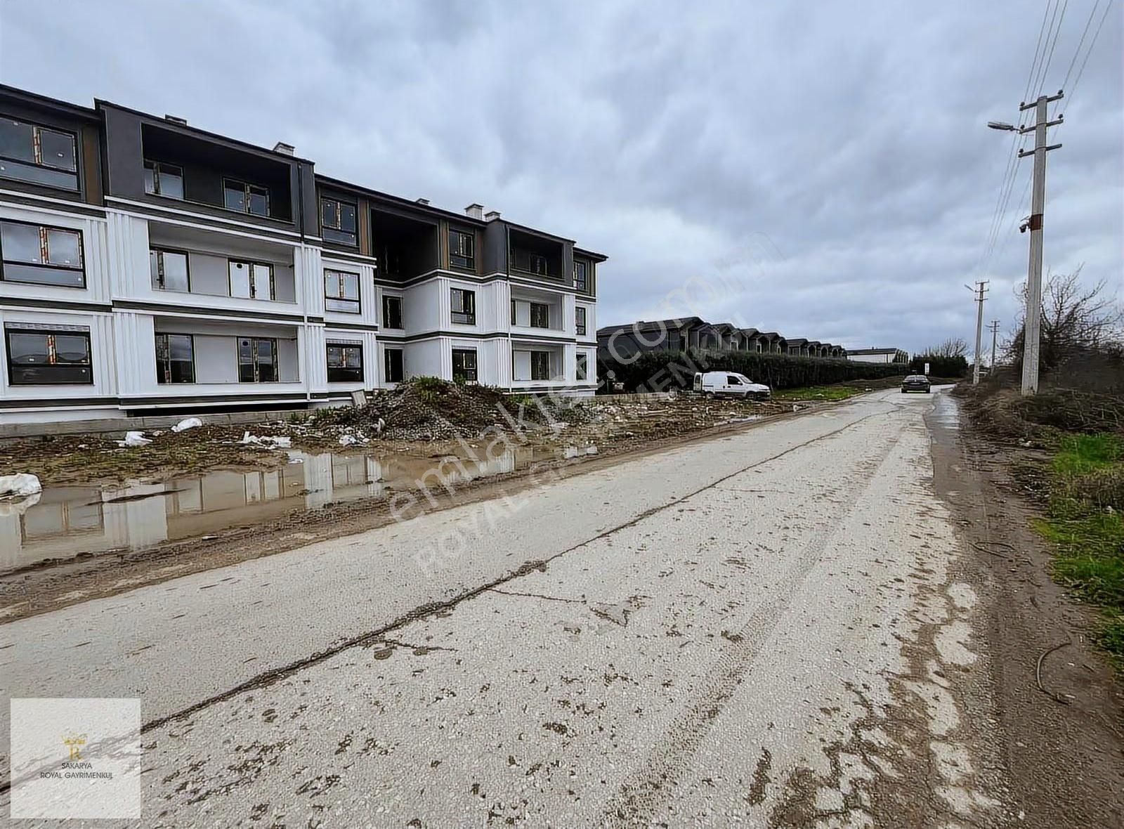 Sakarya Royal'den Tuzla Mh'de Yeraltı Otoparklı Lüks 3+1daireler - Görsel 8