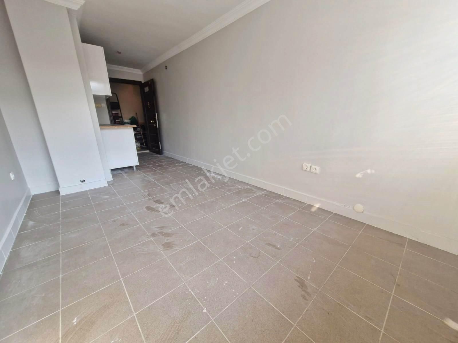 Fatih Emlaktan Cadde Üstü Satılık Hisseli 1. Kat Ofis - Görsel 4