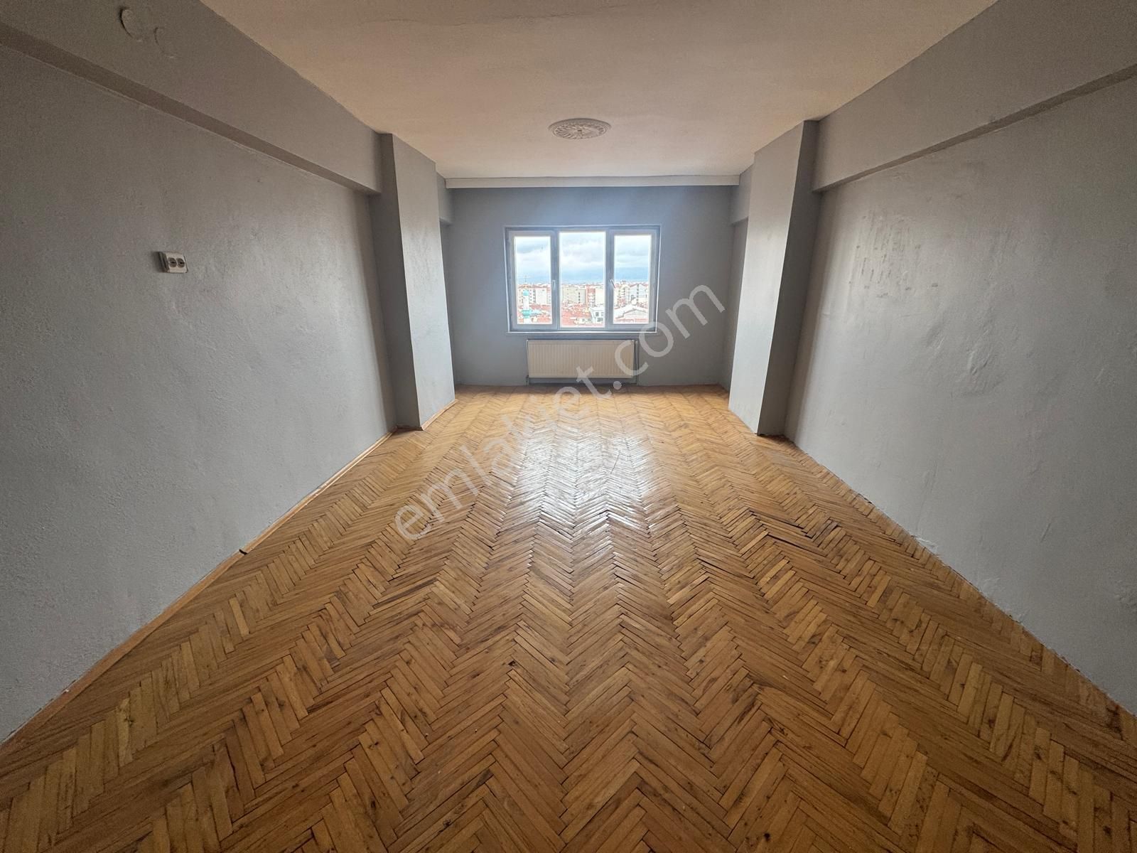 Rba Dan Cumhuriyet Blv Üzeri 3+1 Satılık Daire