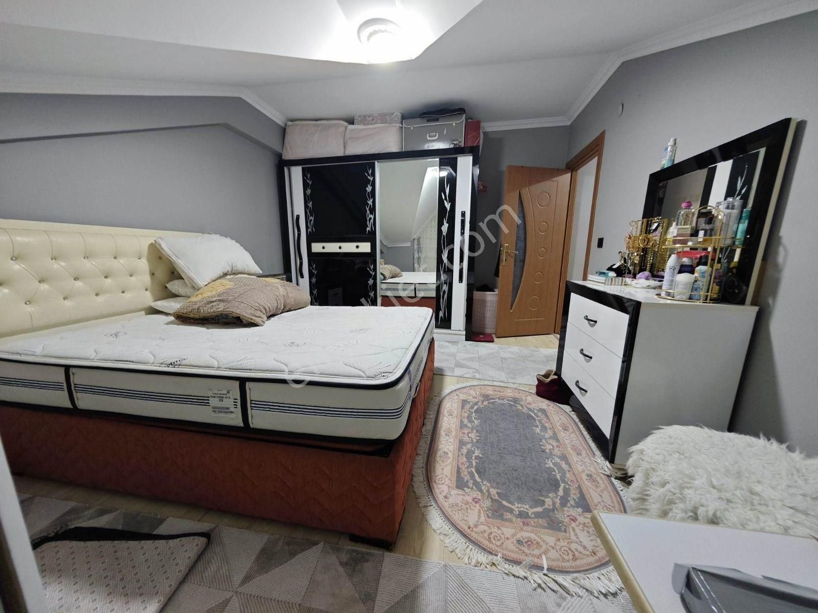 Yenibosna Pazar Pazarında 5+1 Krediye Uygun Ferah Dublex - Görsel 10