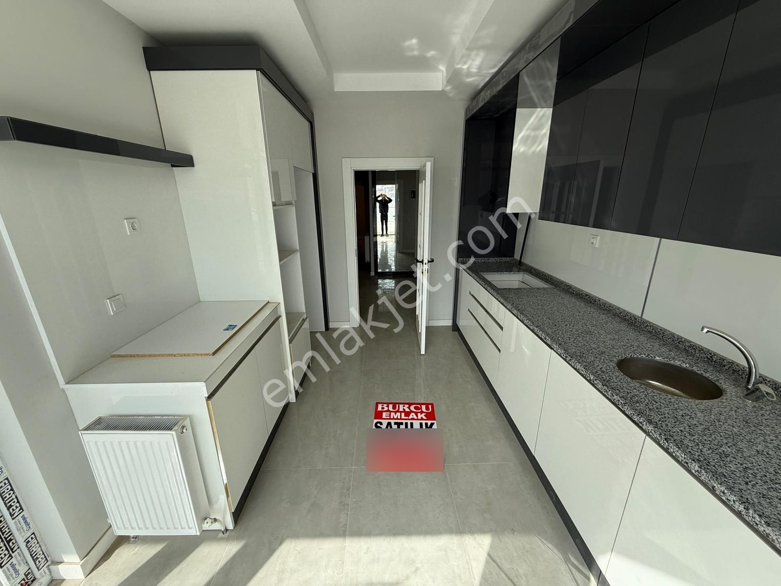 Valilik Binası Yanında 3+1 Güney Cepheli --- Burcu Emlaktan - Görsel 3