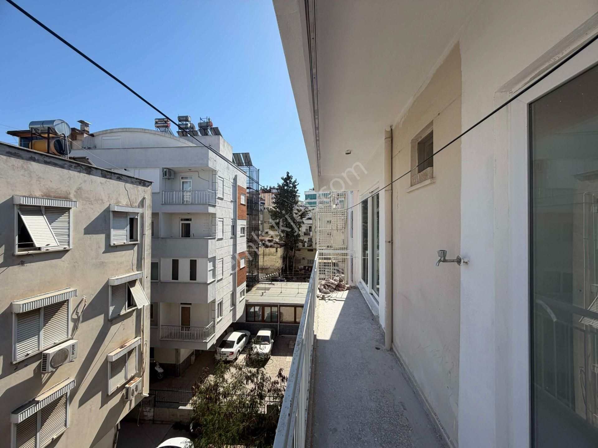 Şafak Emlak Kiralık Muratpaşa Mah. 3. Kat 2+1 90m2 Asansörsüz - Görsel 19