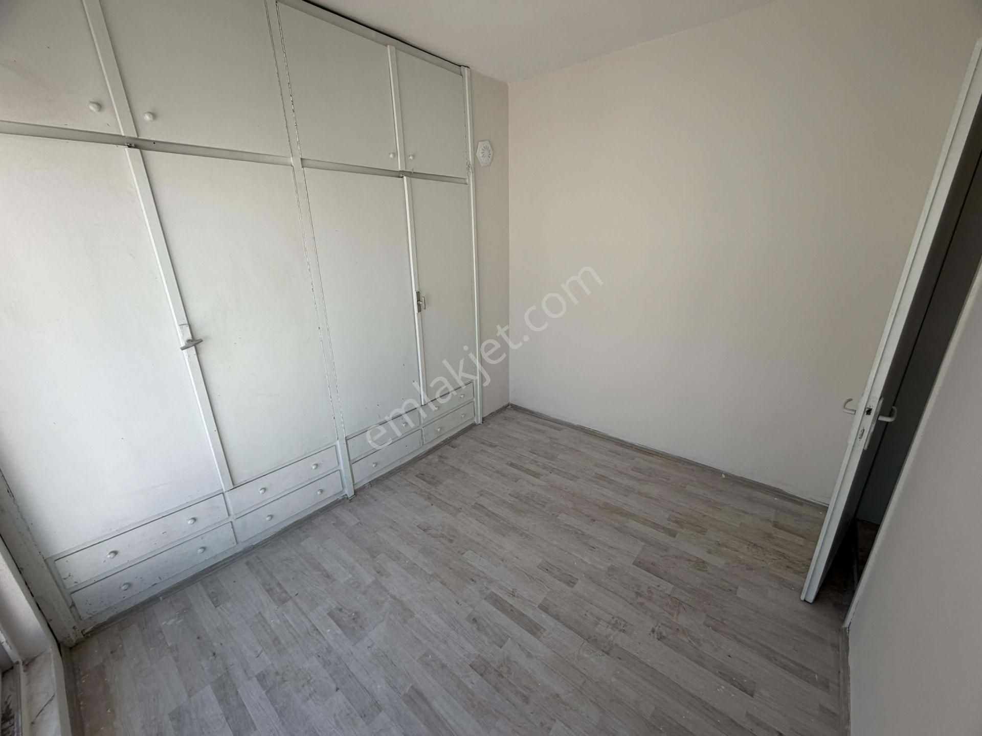 Şafak Emlak Kiralık Muratpaşa Mah. 3. Kat 2+1 90m2 Asansörsüz - Görsel 9