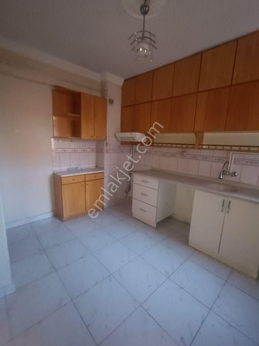 Site İçerisinde Aile Apartmanında Kiralık Bakımlı Daire - Görsel 14