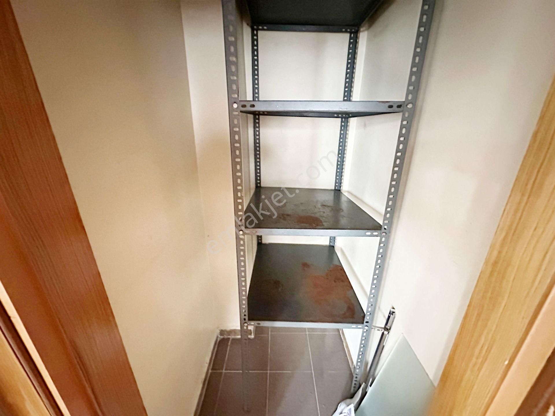 Bahçelievler Talatpaşa'da Açık Otoparklı 3+1 Kiralık Daire - Görsel 21