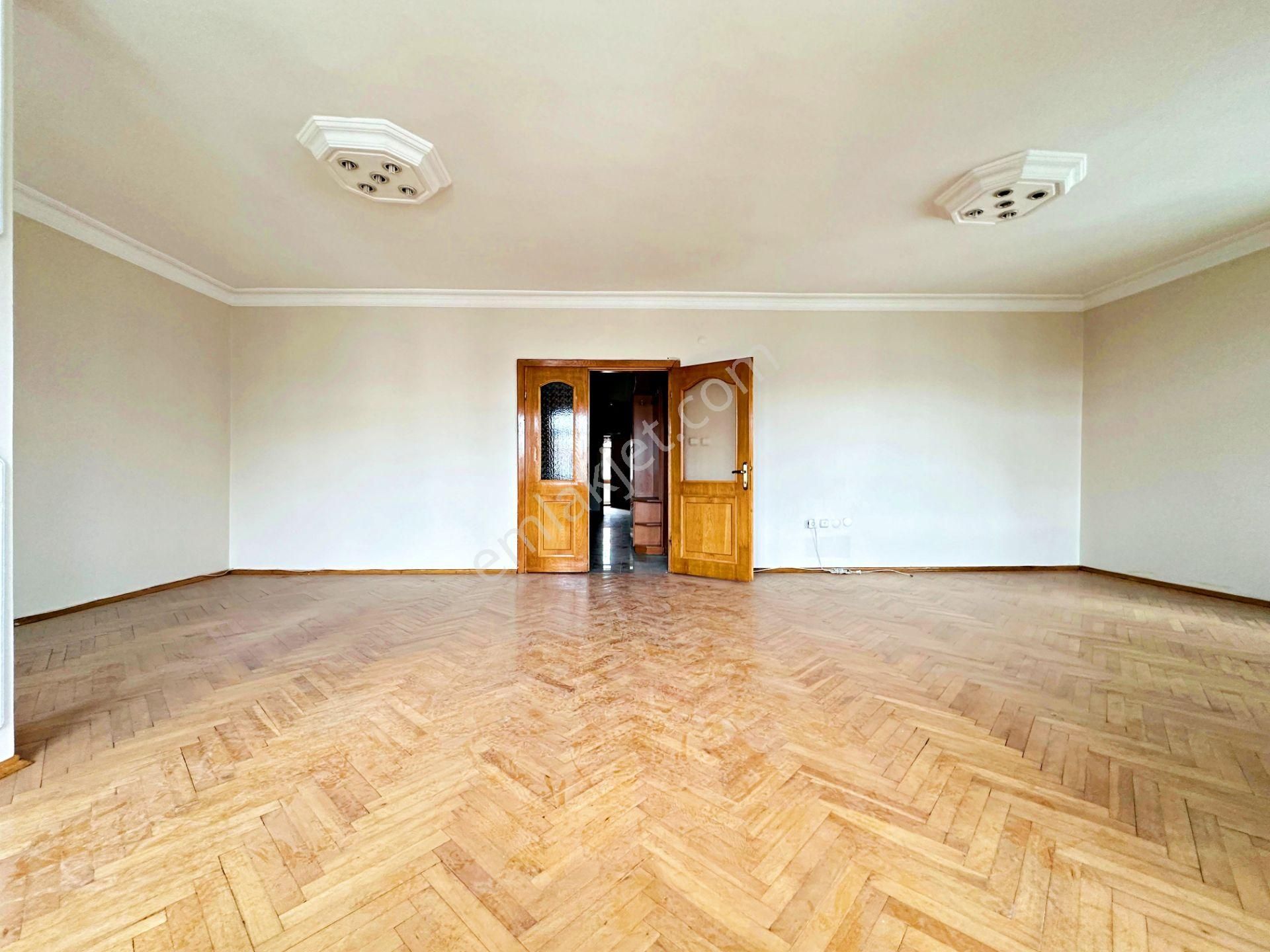 Bahçelievler Talatpaşa'da Açık Otoparklı 3+1 Kiralık Daire - Görsel 8