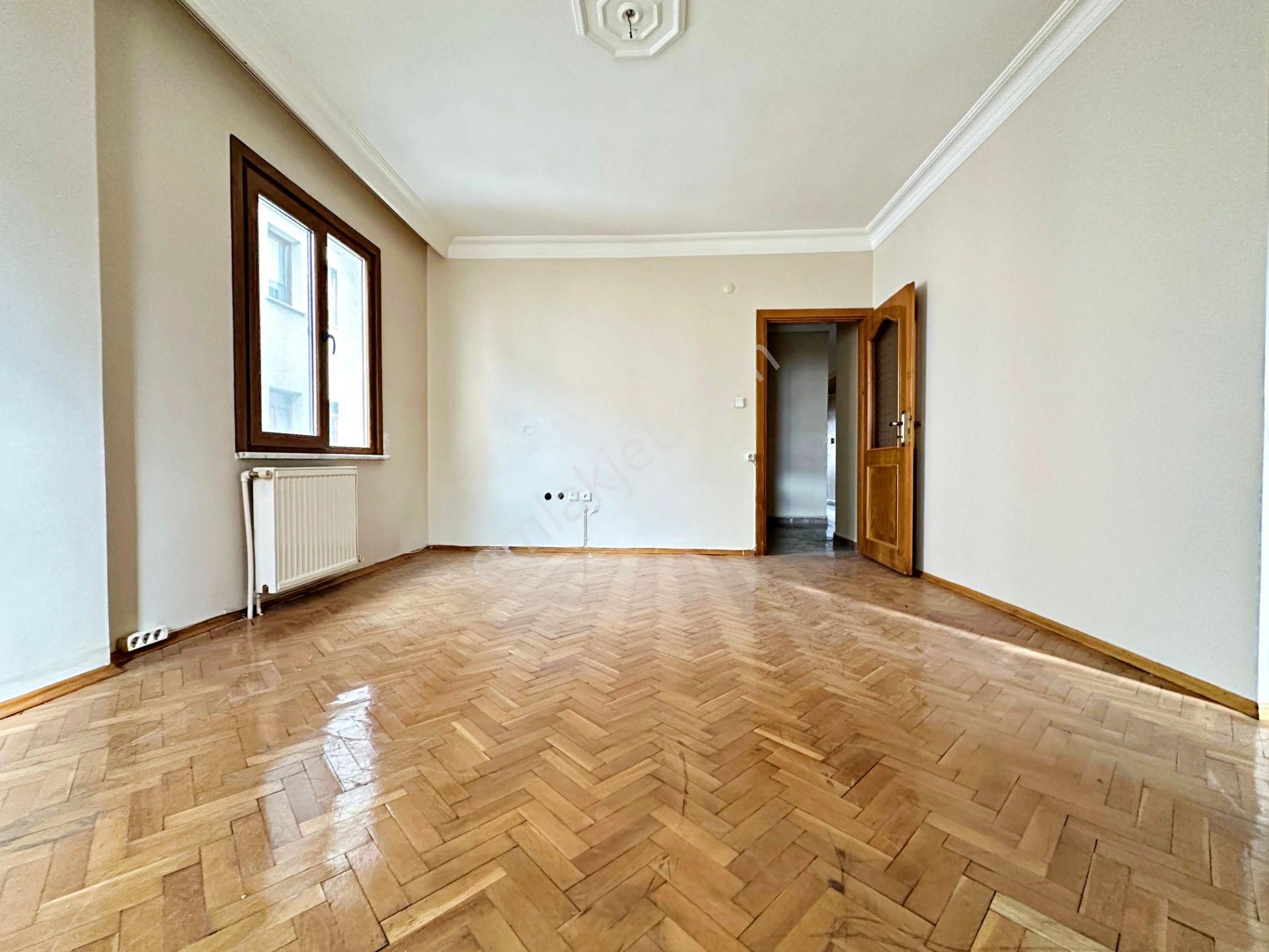 Bahçelievler Talatpaşa'da Açık Otoparklı 3+1 Kiralık Daire - Görsel 29