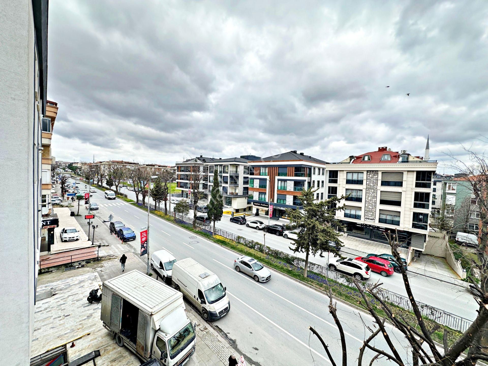 Bahçelievler Talatpaşa'da Açık Otoparklı 3+1 Kiralık Daire