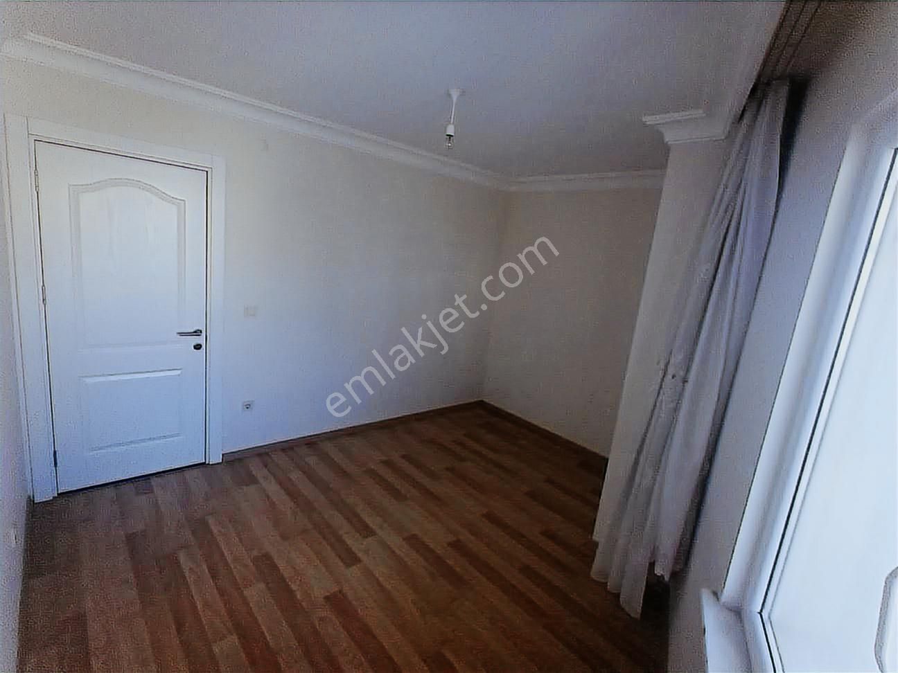 Ümraniye Armağanevler Mahallesinde 2+1 Kiralık Daire - Görsel 6