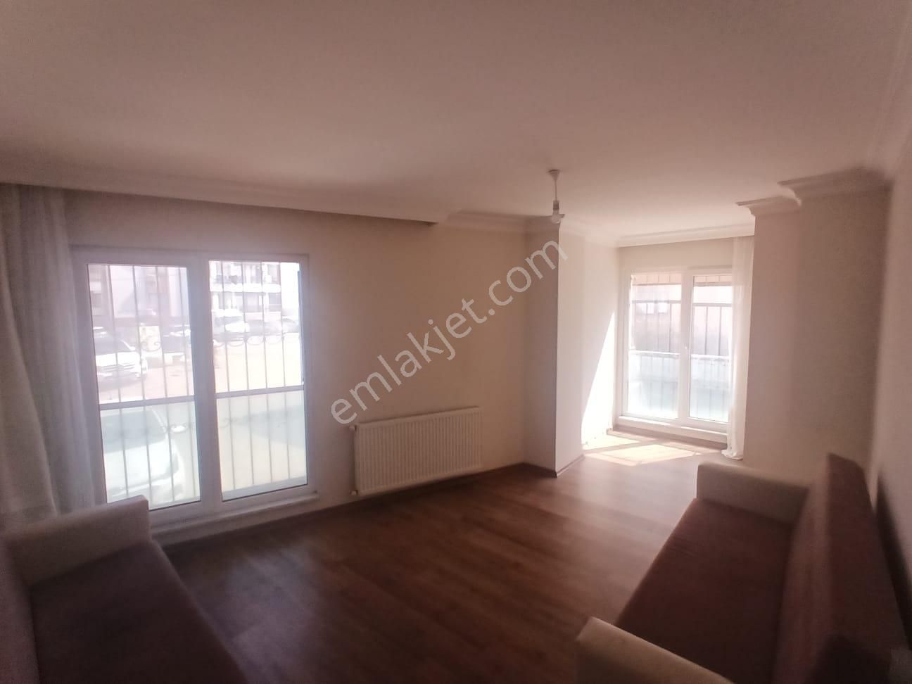 Ümraniye Armağanevler Mahallesinde 2+1 Kiralık Daire