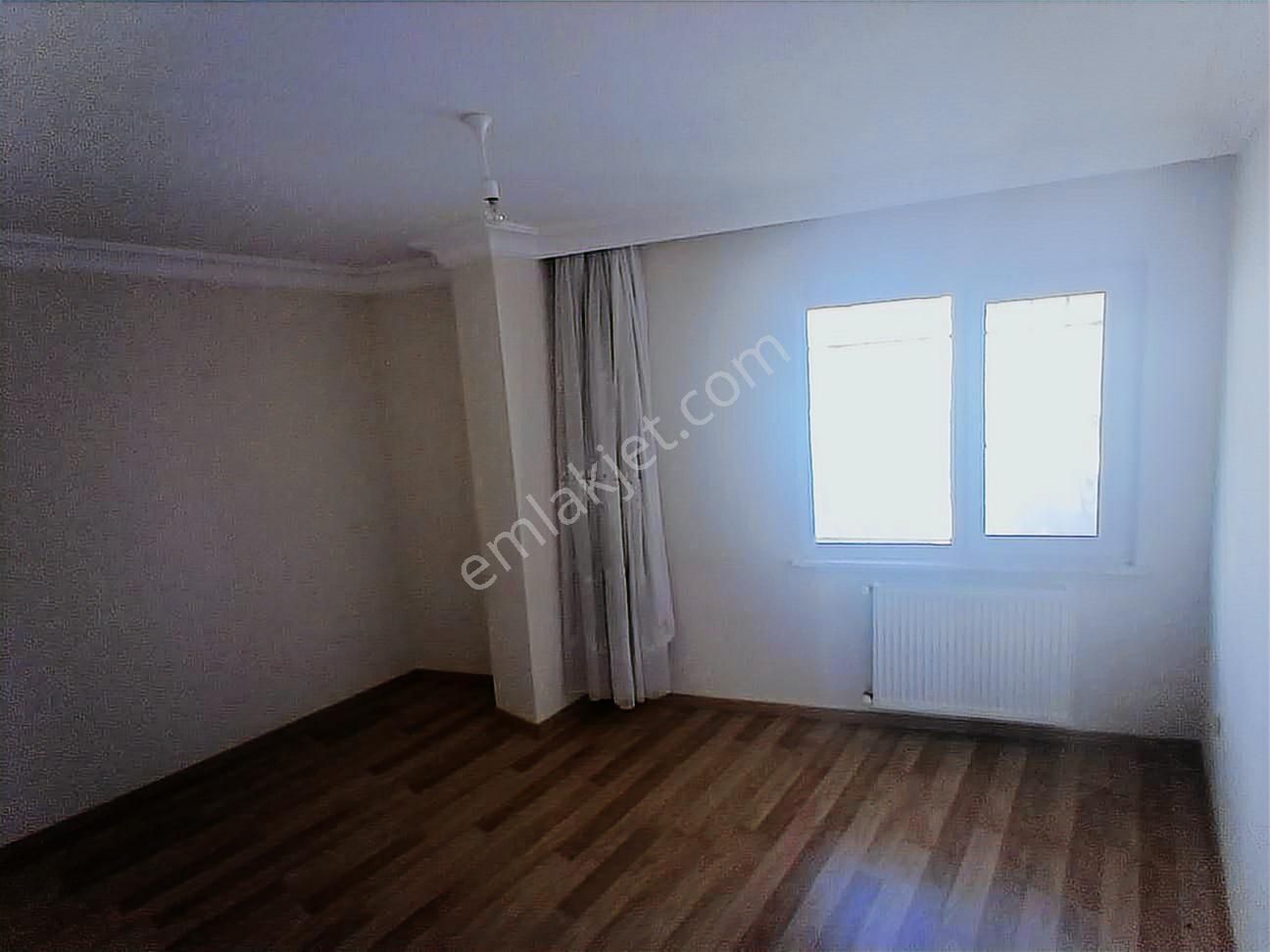Ümraniye Armağanevler Mahallesinde 2+1 Kiralık Daire - Görsel 5