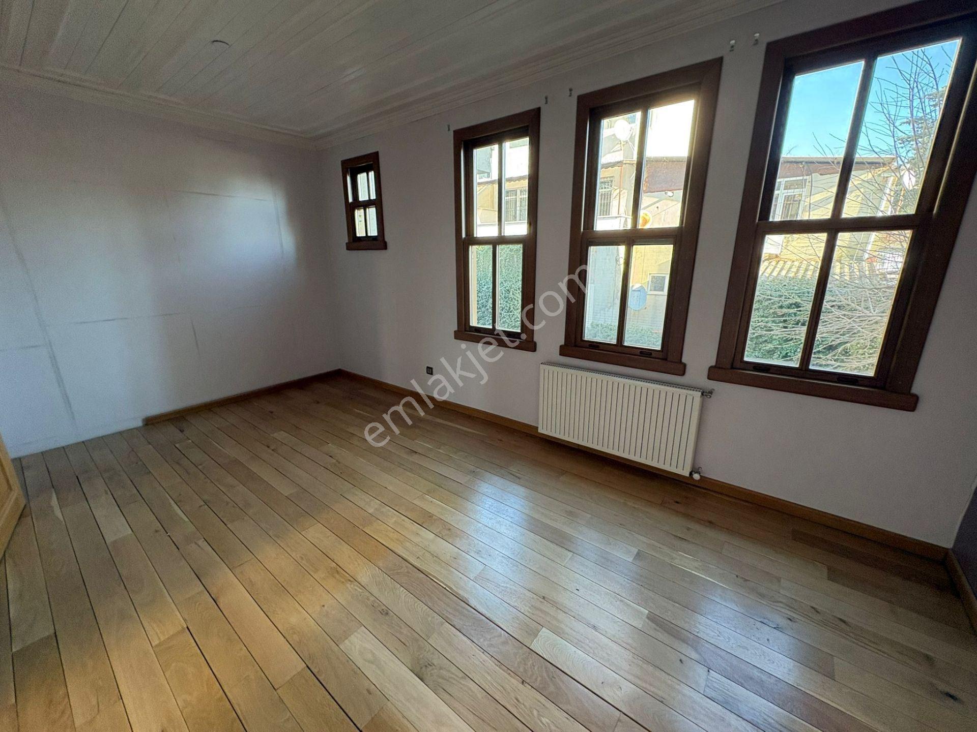 Reşitpaşa'da Yapılı Ahşap Bina - Görsel 14