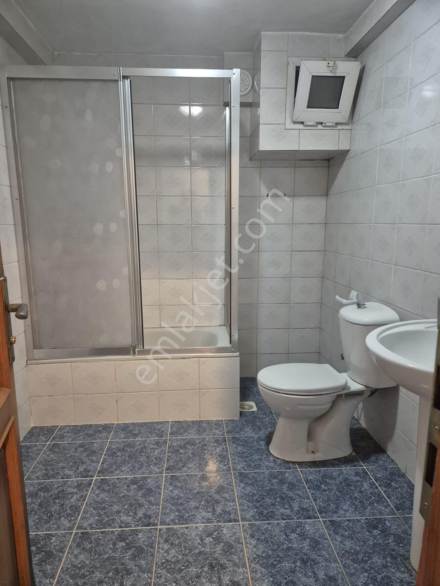 Küçükköy Merkezine Yakın Kiralık Boş Daire....(özel Duygu Hastanesinin 3 Sokak Yukarısında... - Görsel 4