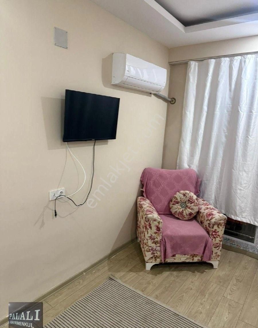 Sarıçam,gültepe'de,1+1 Merkezi Konumda Pazaryeri,marketler,otobüs Durakları Çok Yakın Eşyalı Satılık - Görsel 7