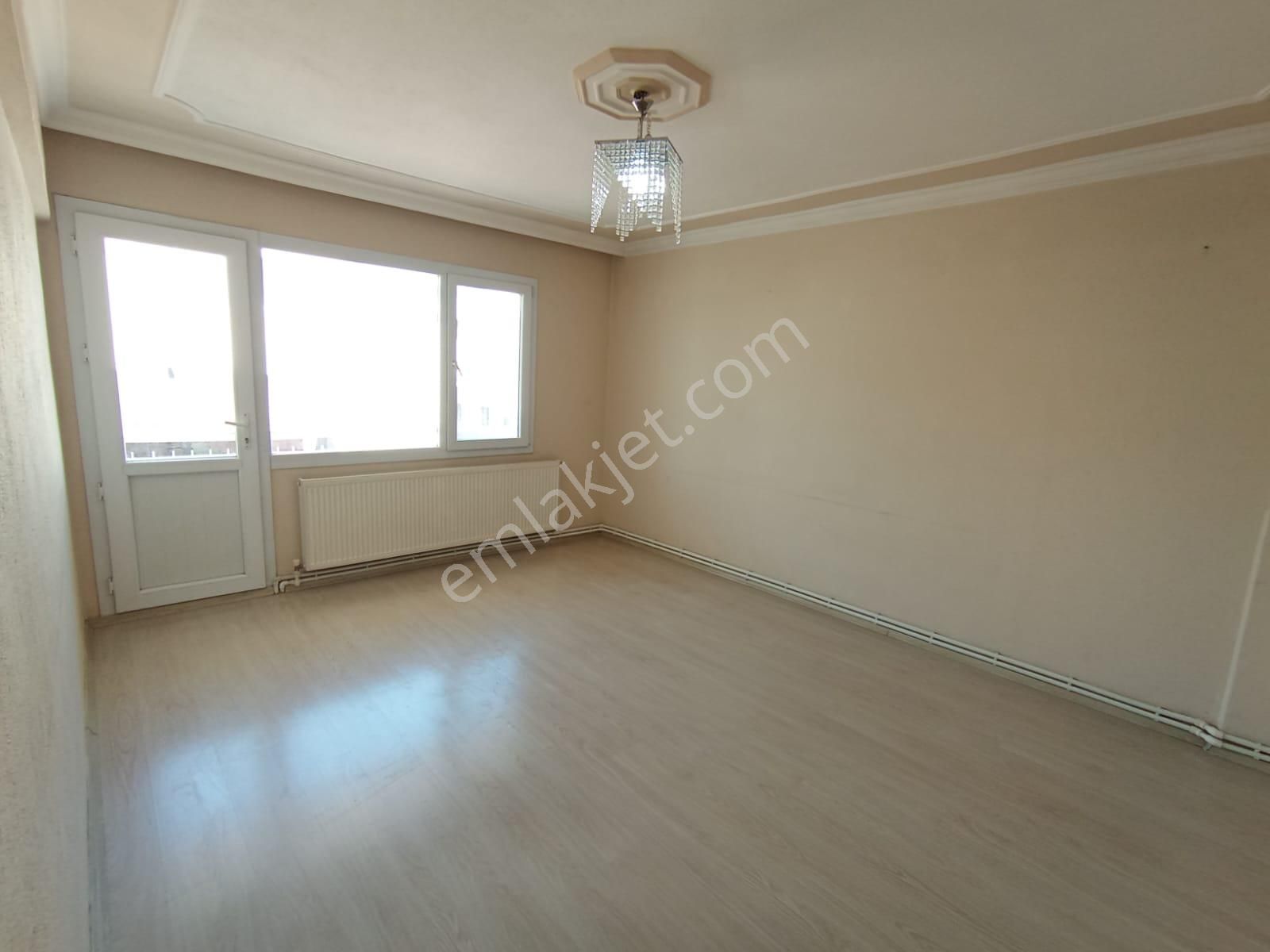 Karabağlar Bozyaka Kapalı Pazar Yeri Dibinde 3+1 125 M2 Doğalğazlı Kiralık Daire