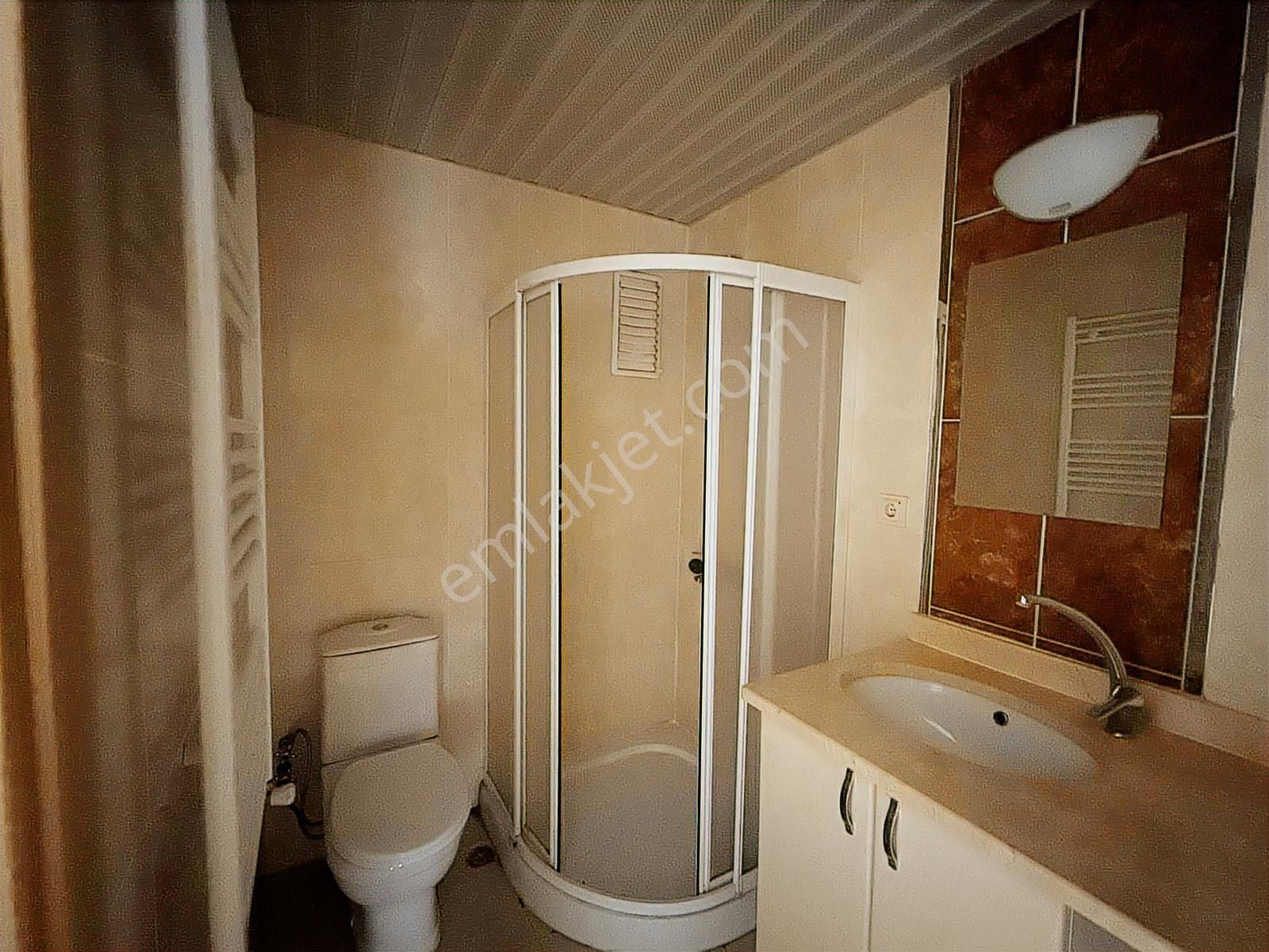 Manzaralı Temiz Kullanışlı Kiralık 2+1 - Görsel 12