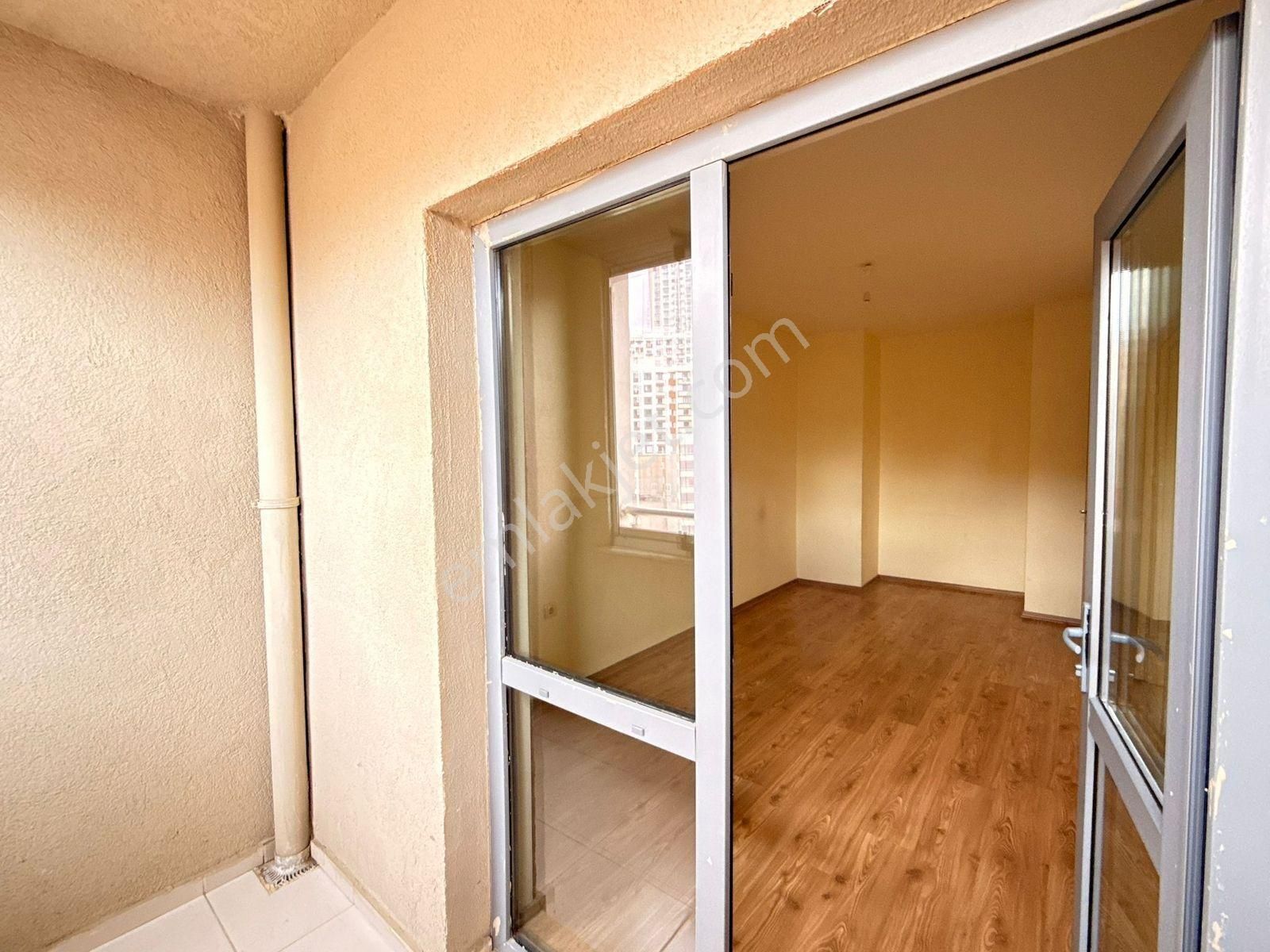 Manzaralı Temiz Kullanışlı Kiralık 2+1 - Görsel 21