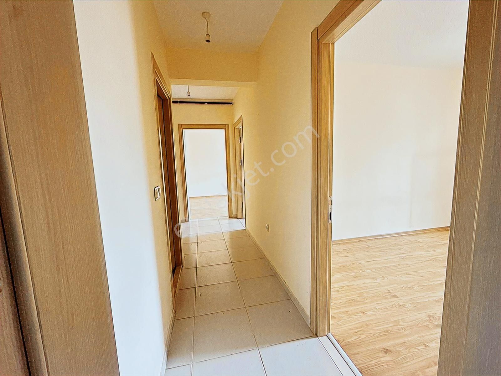 Manzaralı Temiz Kullanışlı Kiralık 2+1 - Görsel 11