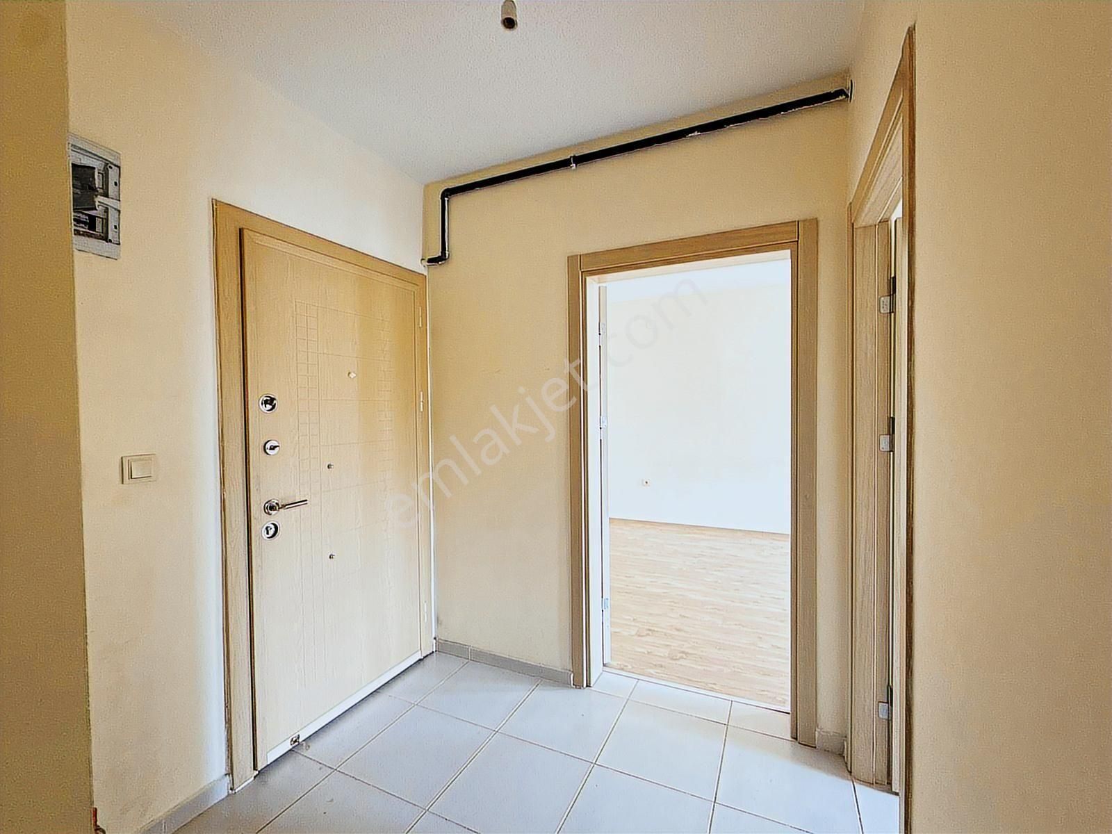 Manzaralı Temiz Kullanışlı Kiralık 2+1 - Görsel 15