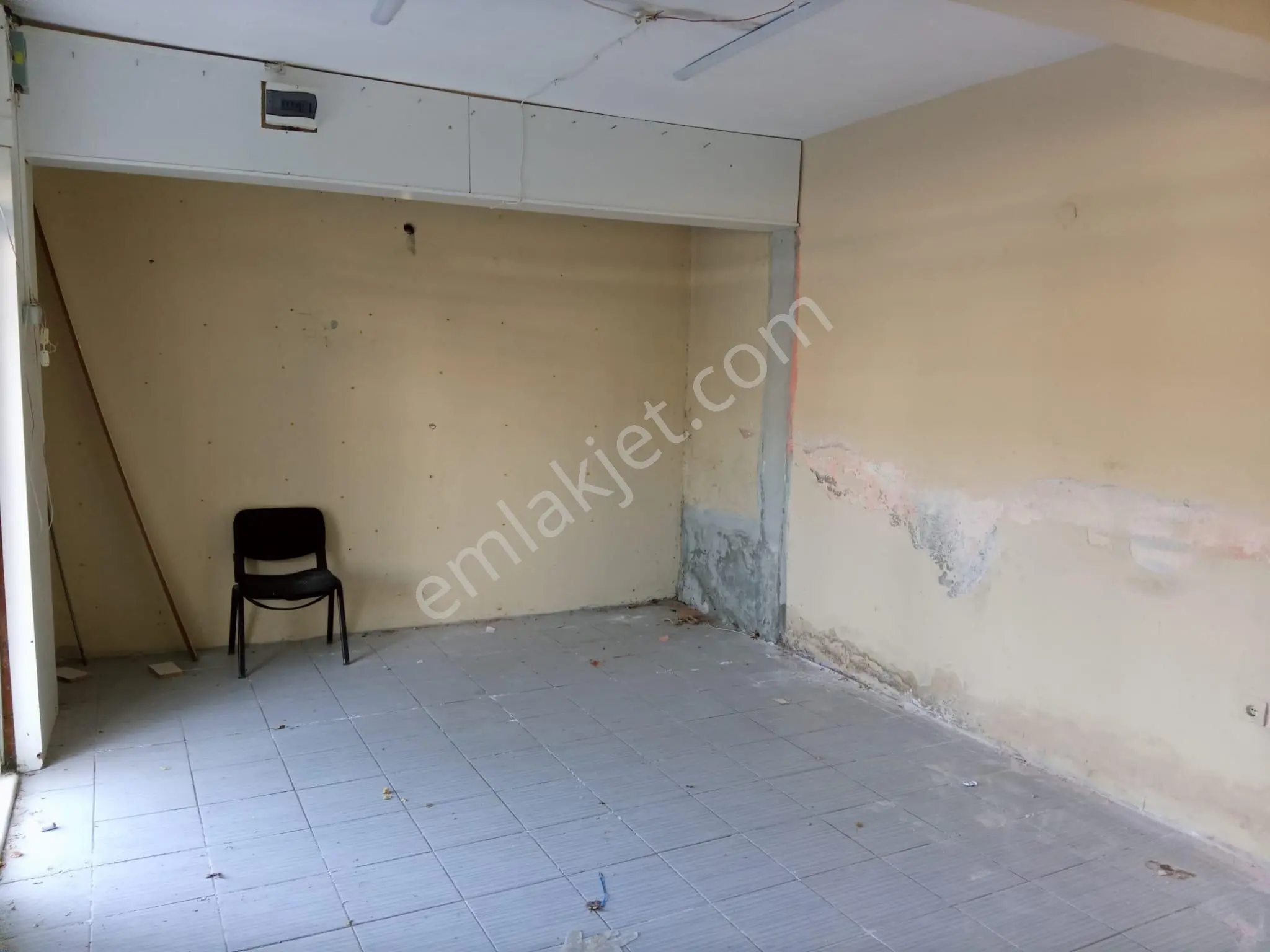 Irmak Mahallesi'nde Satılık 30 M² Dükkan - Merkezi Konum - Görsel 3