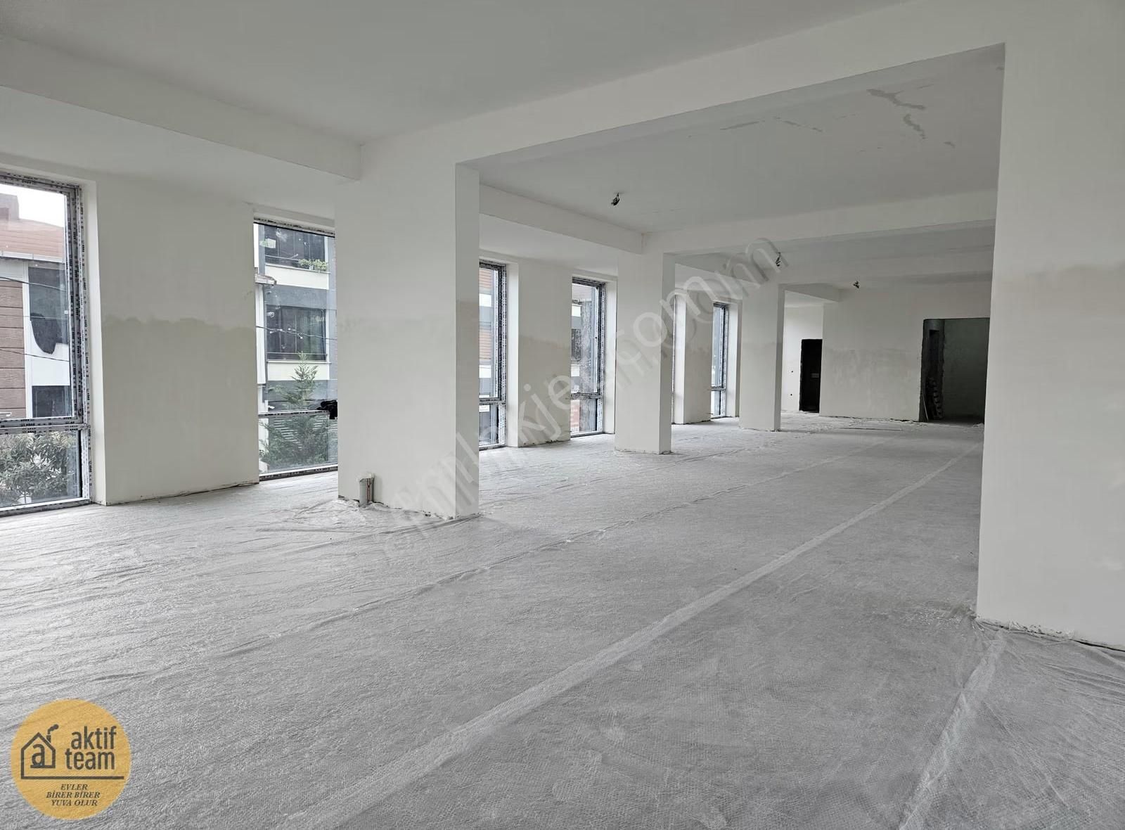 Çekmeköy Mehmet Akif Mah.şile Otoyolu Cepheli Kiralık Büro. - Görsel 24