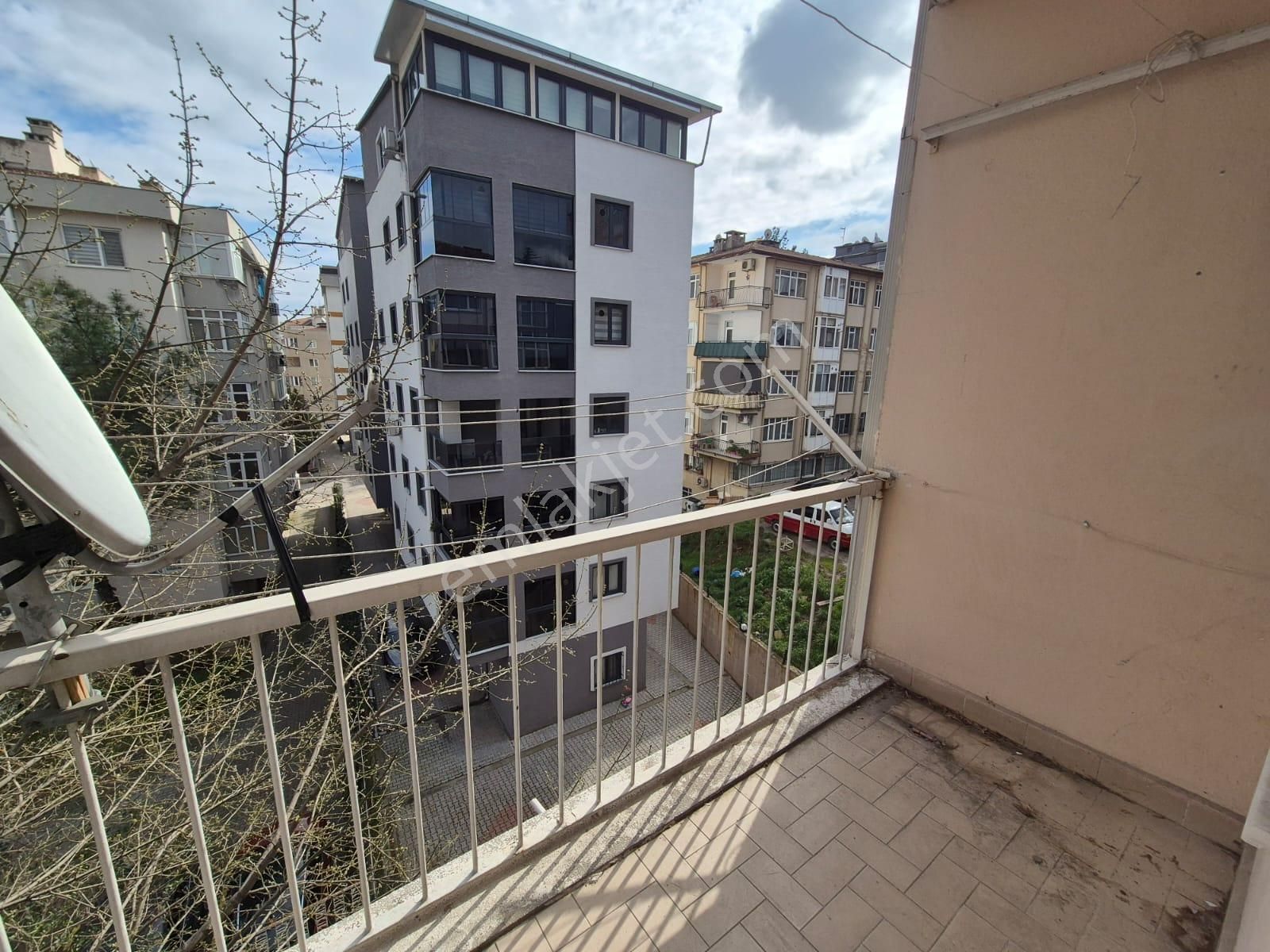 Kükürtlü Zübeyde Hanım Cad. Üzerinde Kiralık 3+1 - Görsel 6